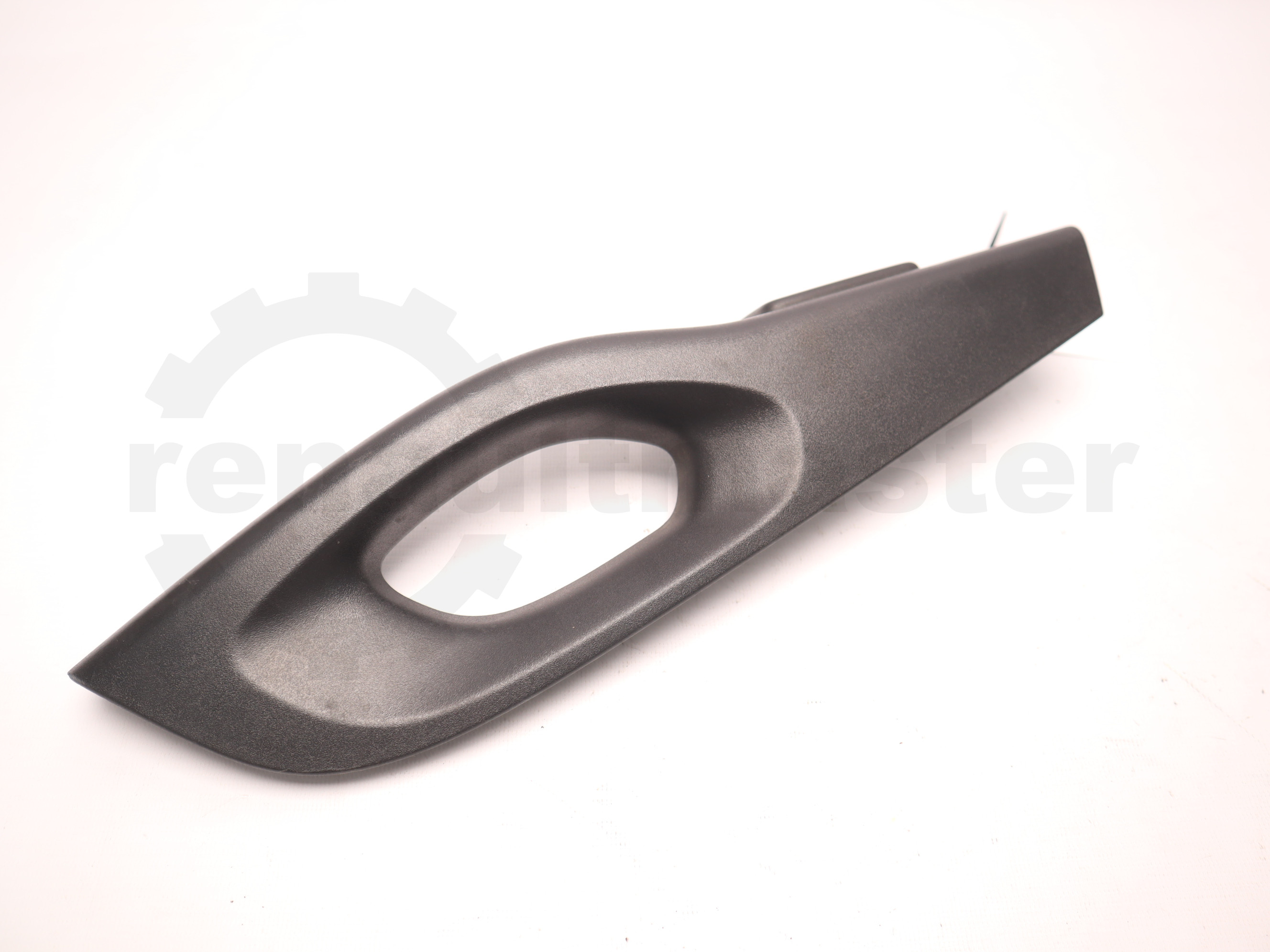 Накладка внутрішньої ручки передніх лівих дверей Renault Trafic (Opel Vivaro, Nissan NV300) 2014 -, 806832629R Б/В