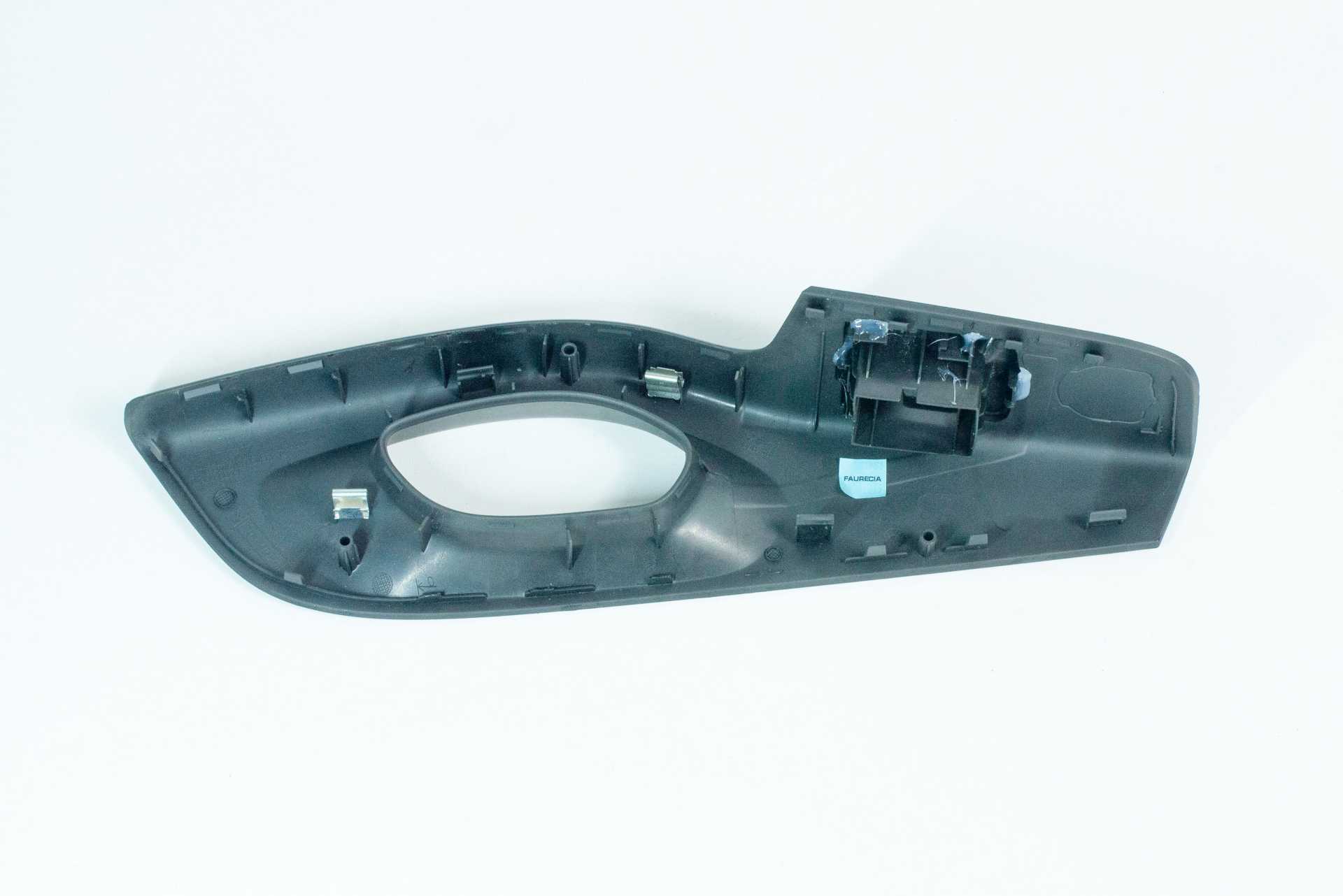 Корпус кнопки склопідйомника правих дверей Renault Trafic (Opel Vivaro, Nissan NV300) 2014 -, 809606183R Б/В