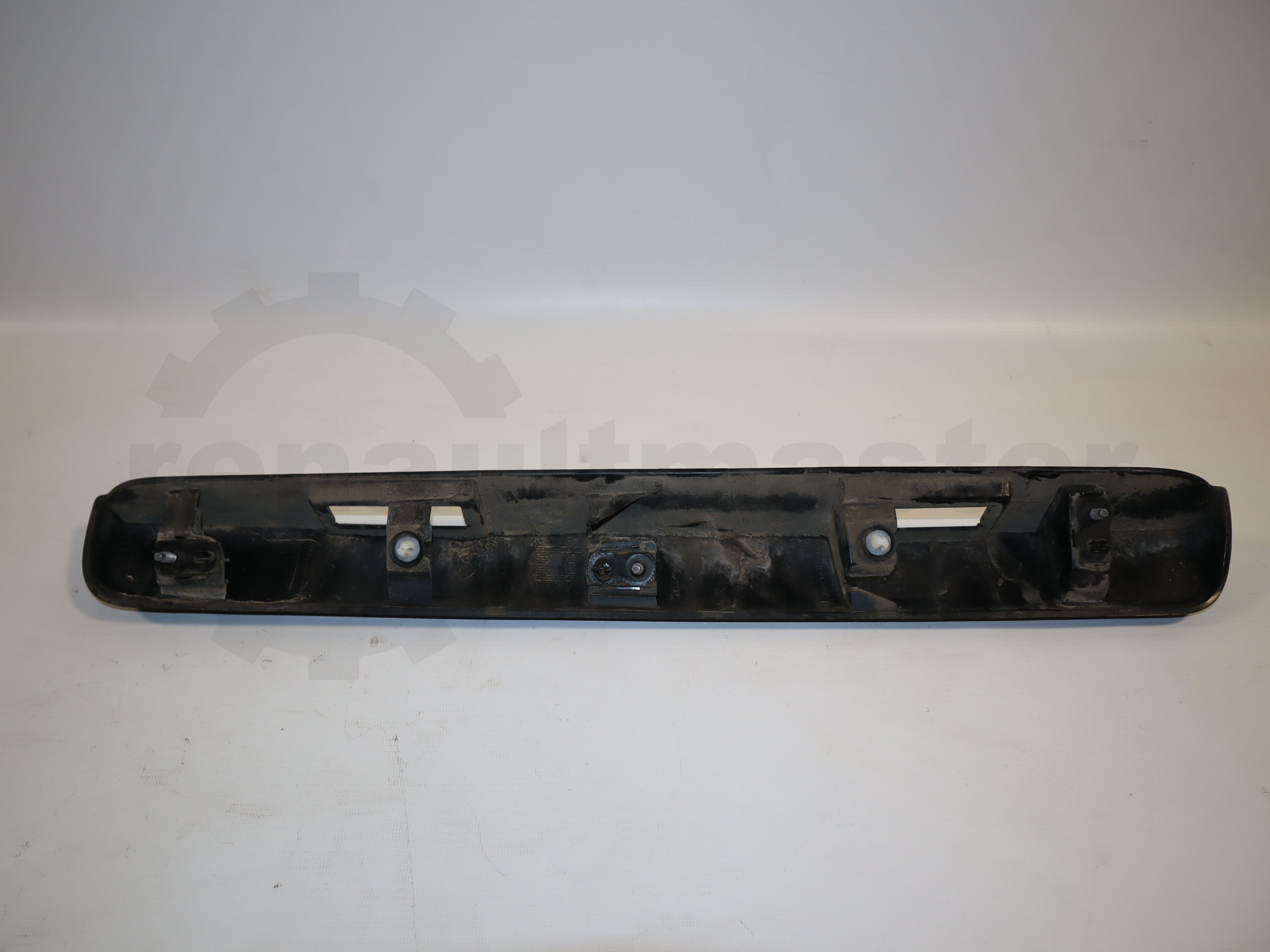 Корпус ліхтарів підсвітки номерного знака (молдинг) Renault Trafic (Opel Vivaro, Nissan NV300) 2014 -, 848105971R Б/В