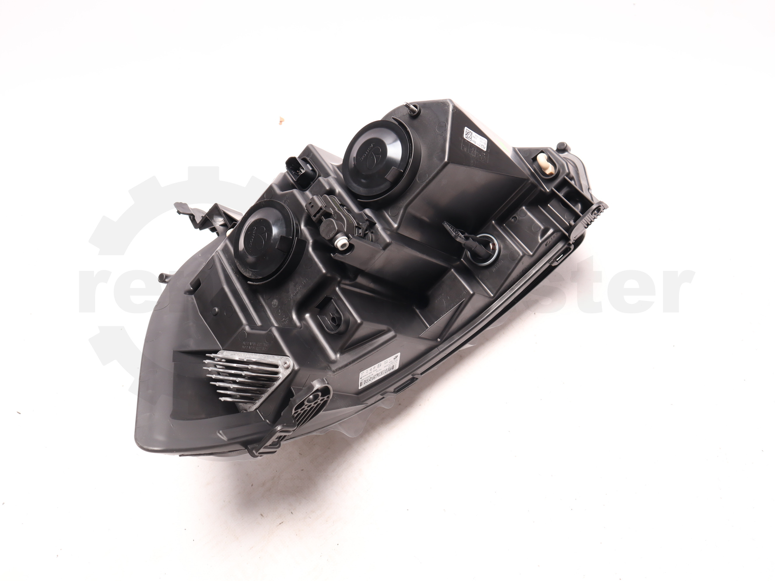 Фара передня права Renault Master, 2020-, 260105567R OE