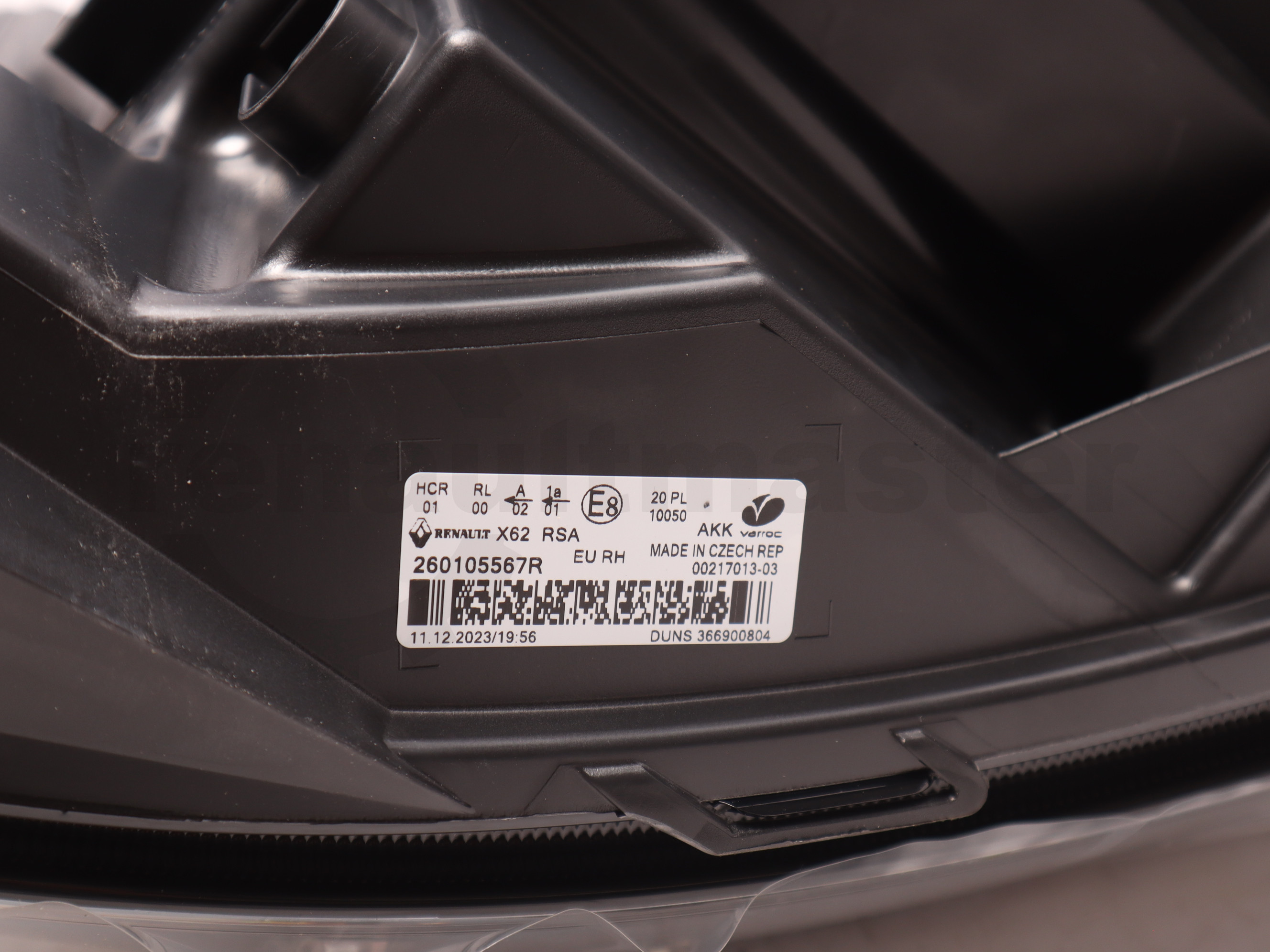 Фара передня права Renault Master, 2020-, 260105567R OE