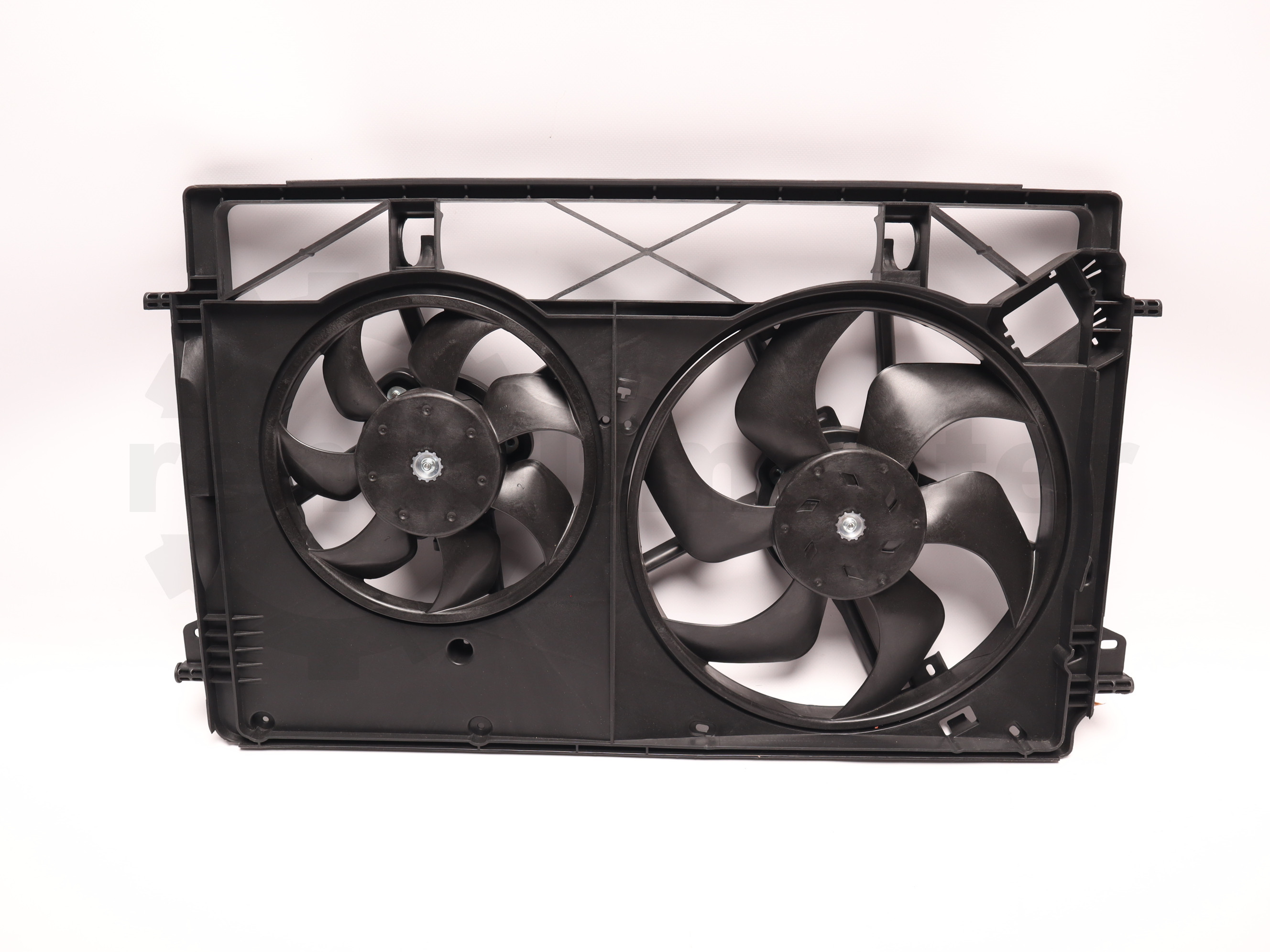 Дифузор радіаторів з вентиляторами Renault Trafic (Vivaro, NV300) 15, - 60N223W3 Polcar