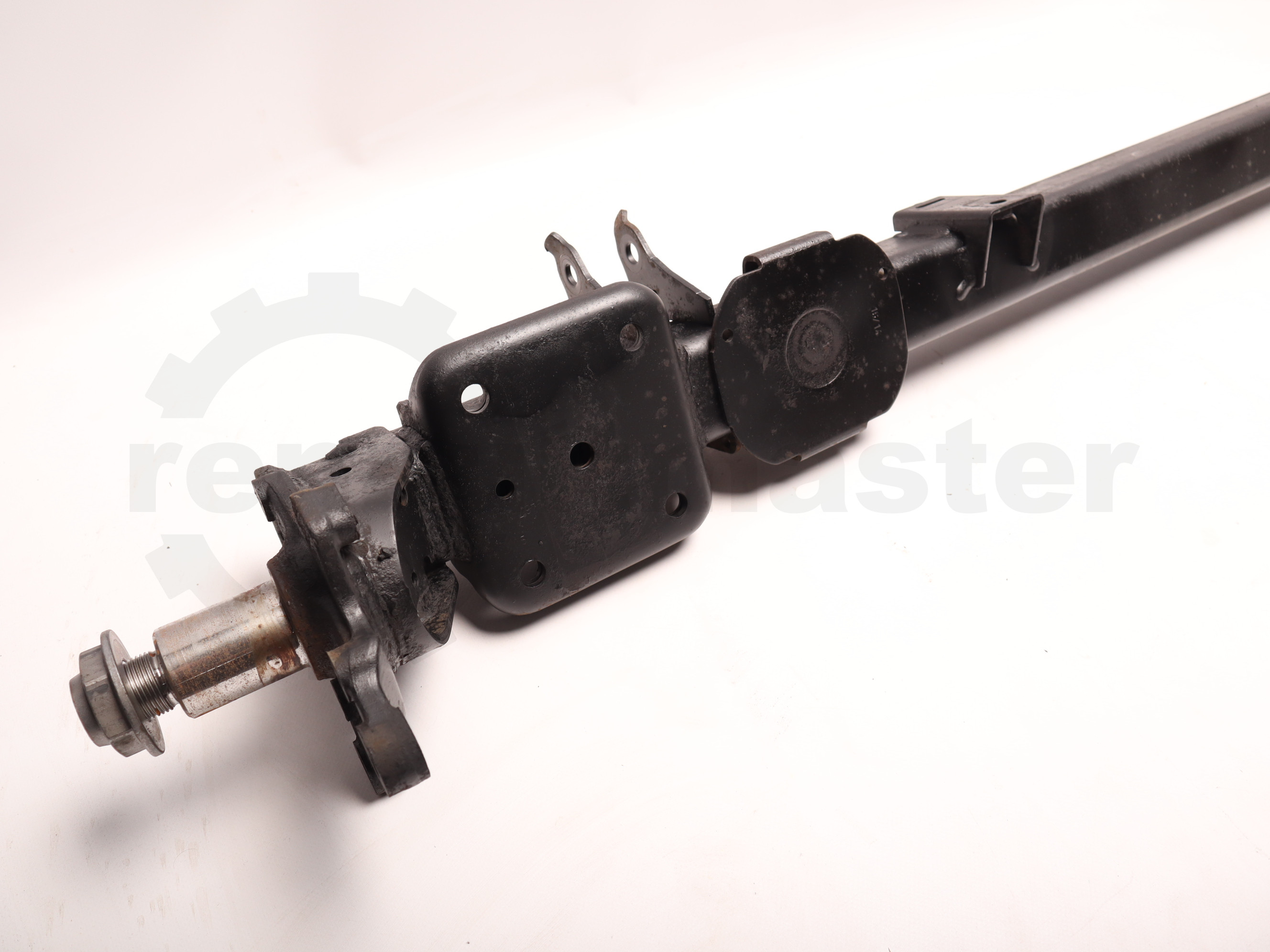 Балка задня, під стабілізатор Renault Master (Opel Movano, Nissan NV400) 2010 -, 555115788R Б/В