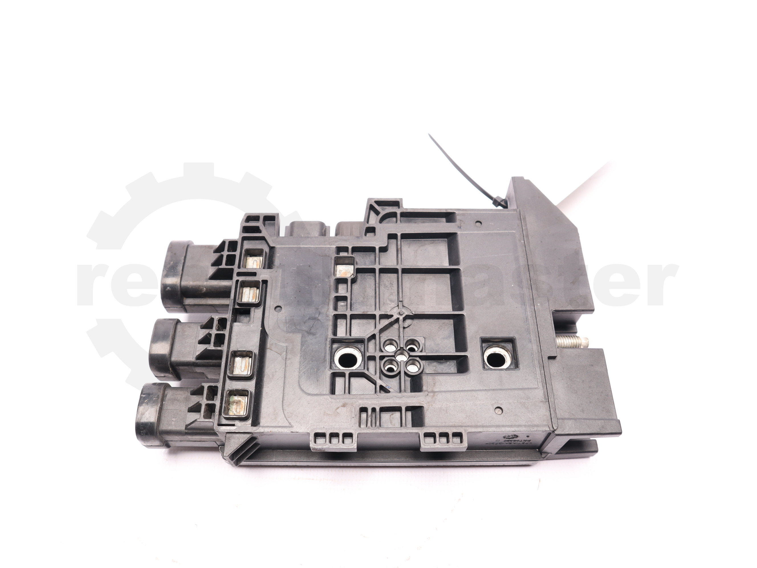 Електронний блок управліня АКБ Renault Trafic (Opel Vivaro, Nissan NV300) 2014 -, 243501820R Б/В