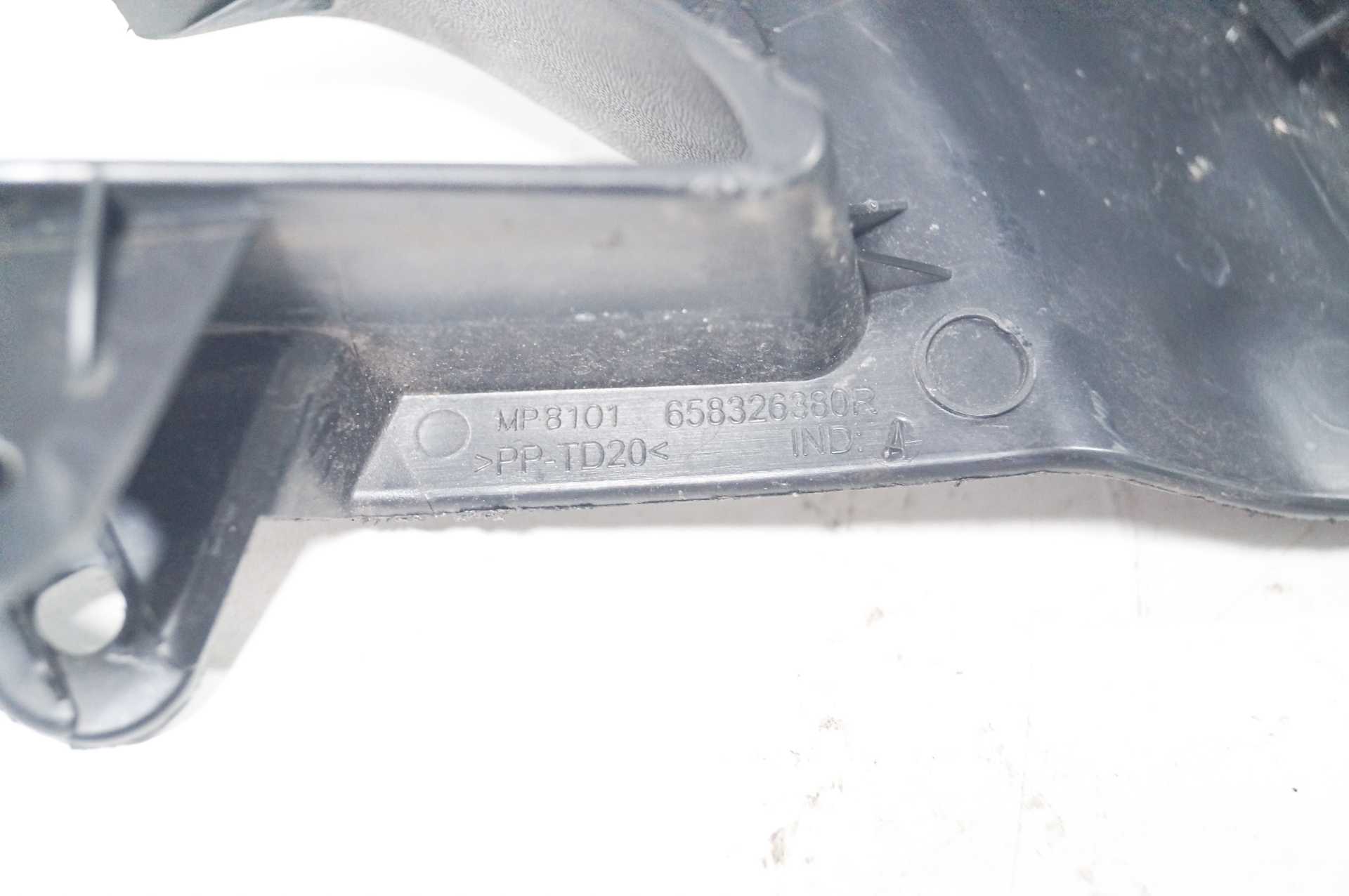 Декор завіса капота правого Renault Master (Opel Movano, Nissan NV400) 2020 -, 658326380R Б/В