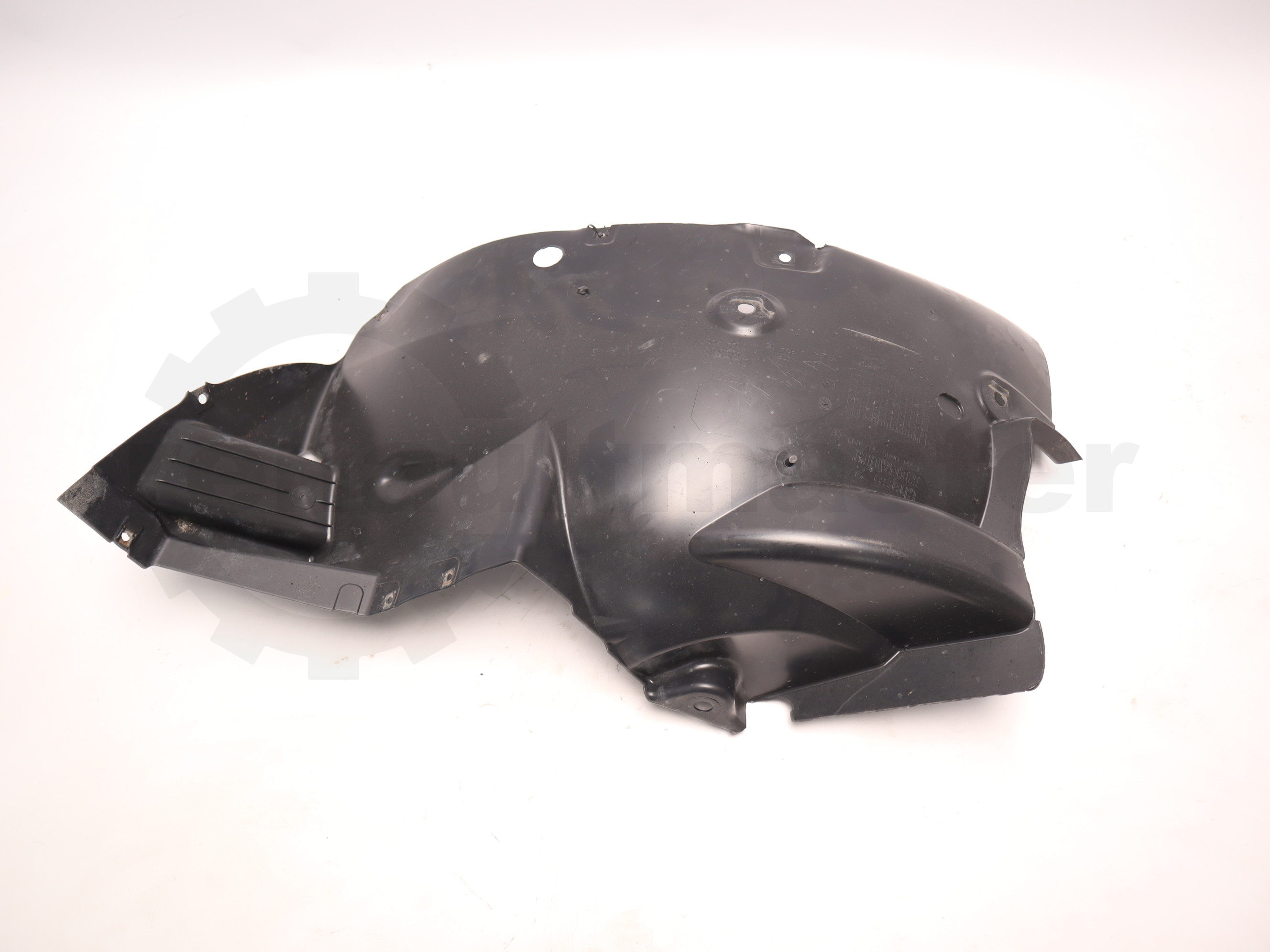 Підкрилок (правий) переднього крила (передня частина) Renault Master (Opel Movano, Nissan NV400) 2020 -, 638406859R Б/В