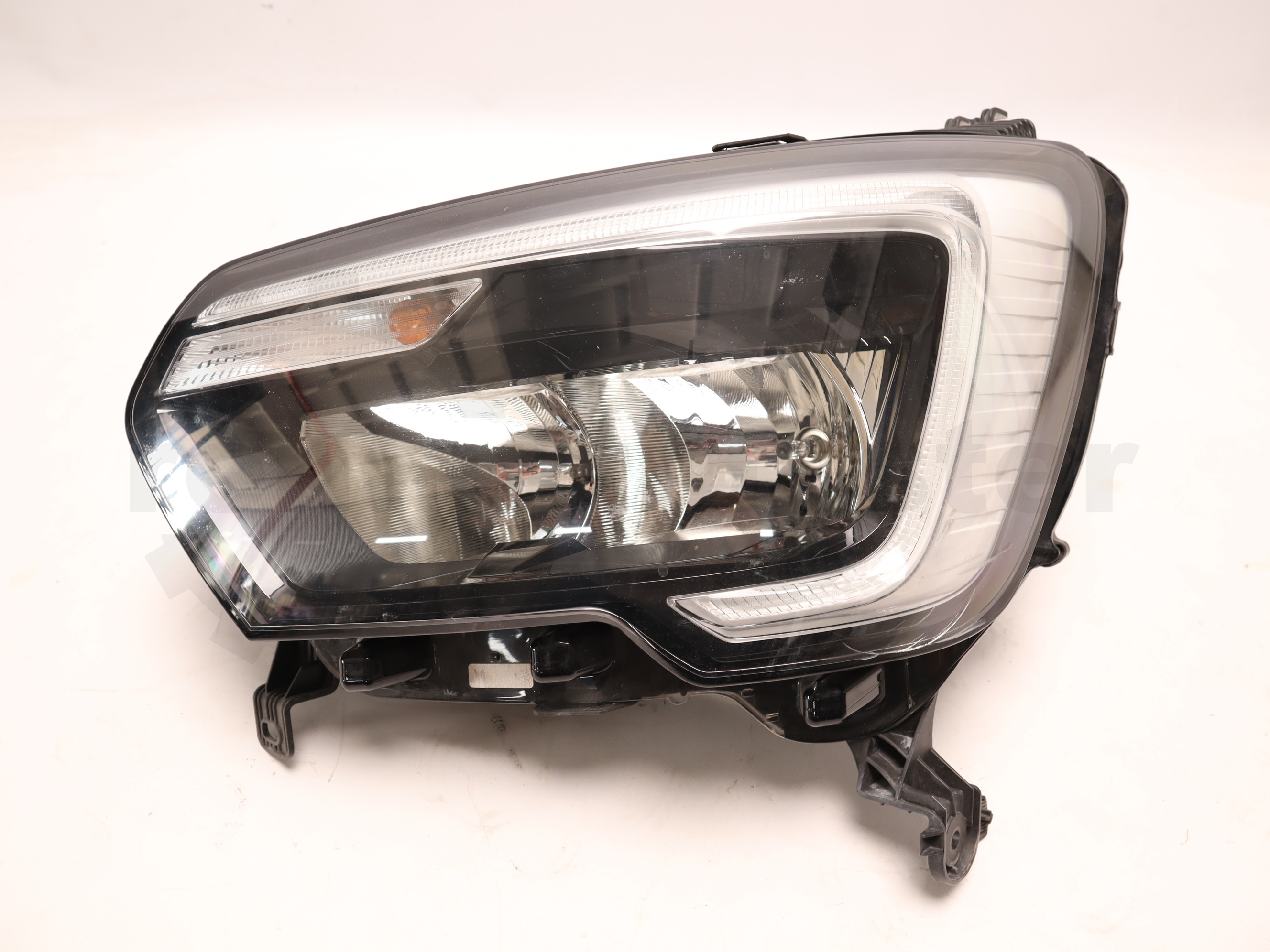 Фара передня ліва Renault Master (Opel Movano, Nissan NV400) 2020 -, 260607867R Б/В