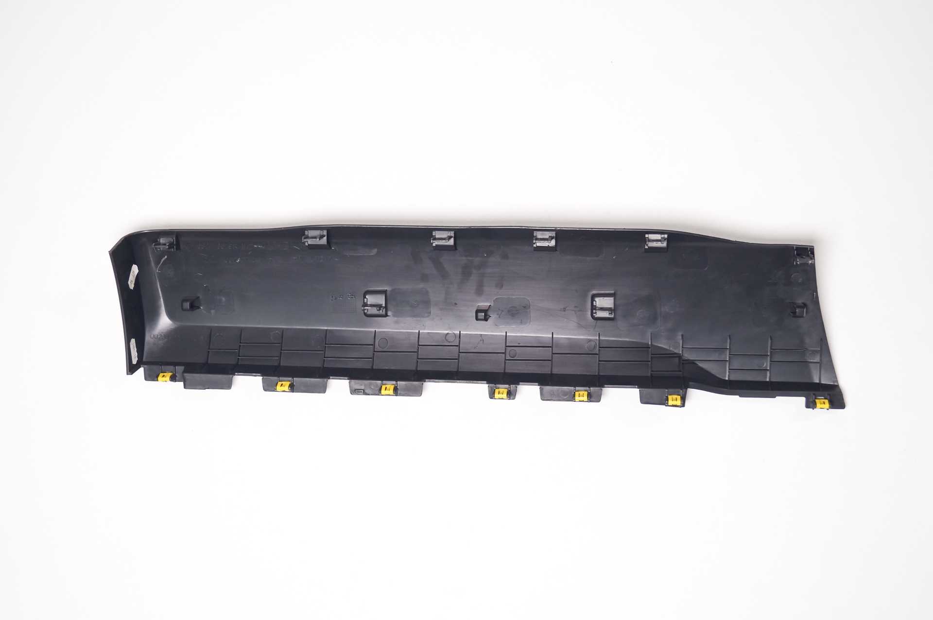 Накладка торпедо права над бардачком Renault Master (Opel Movano, Nissan NV400) 2020 -, 682113679R Б/В