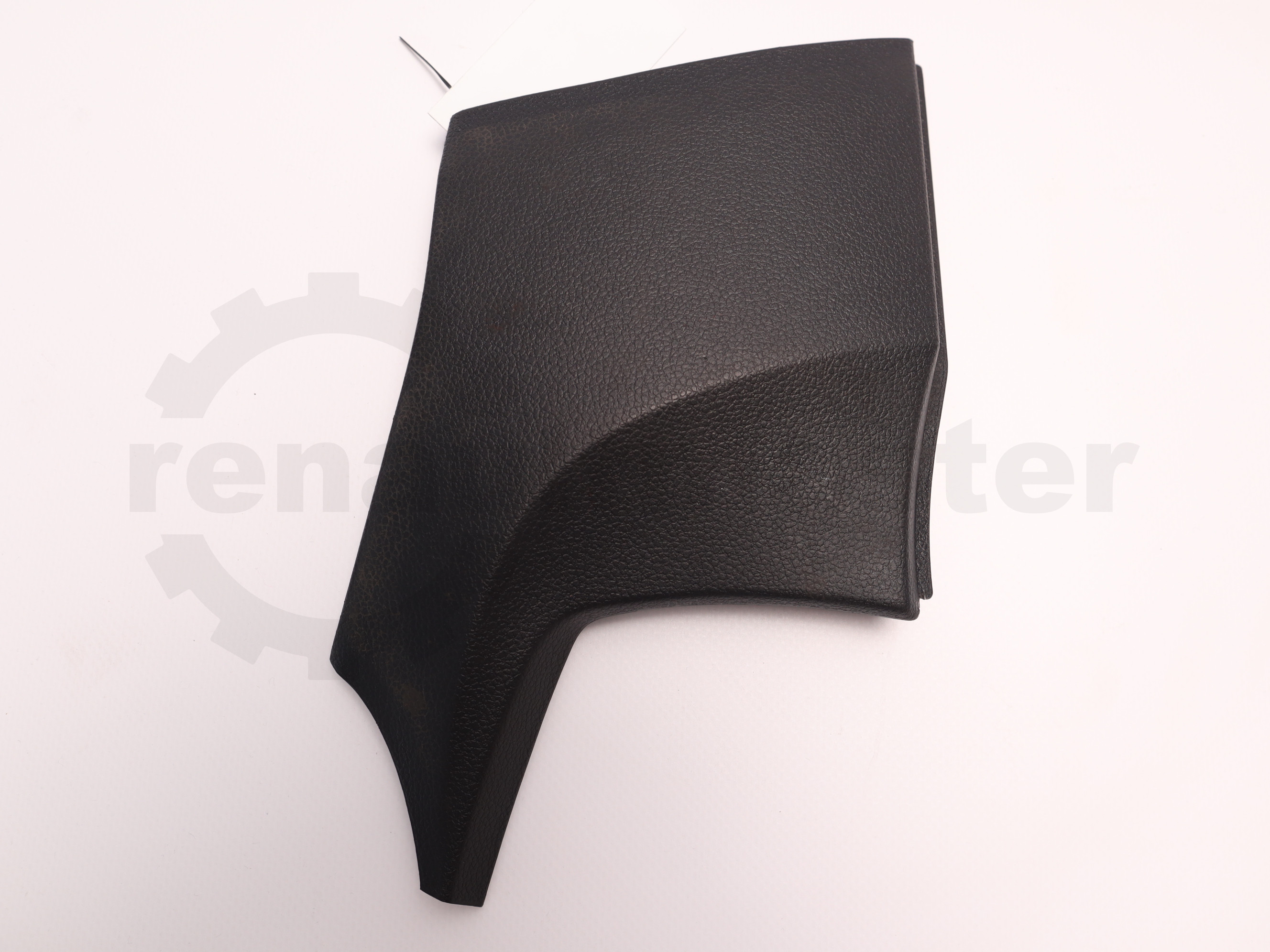 Накладка торпедо права під кермом Renault Master (Opel Movano, Nissan NV400) 2020 -, 682112965R Б/В