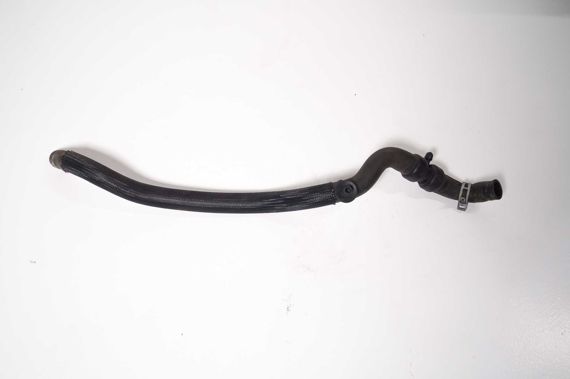 Патрубок системи охолодження Renault Trafic (Opel Vivaro, Nissan NV300) 2014 -, 924100144R Б/В
