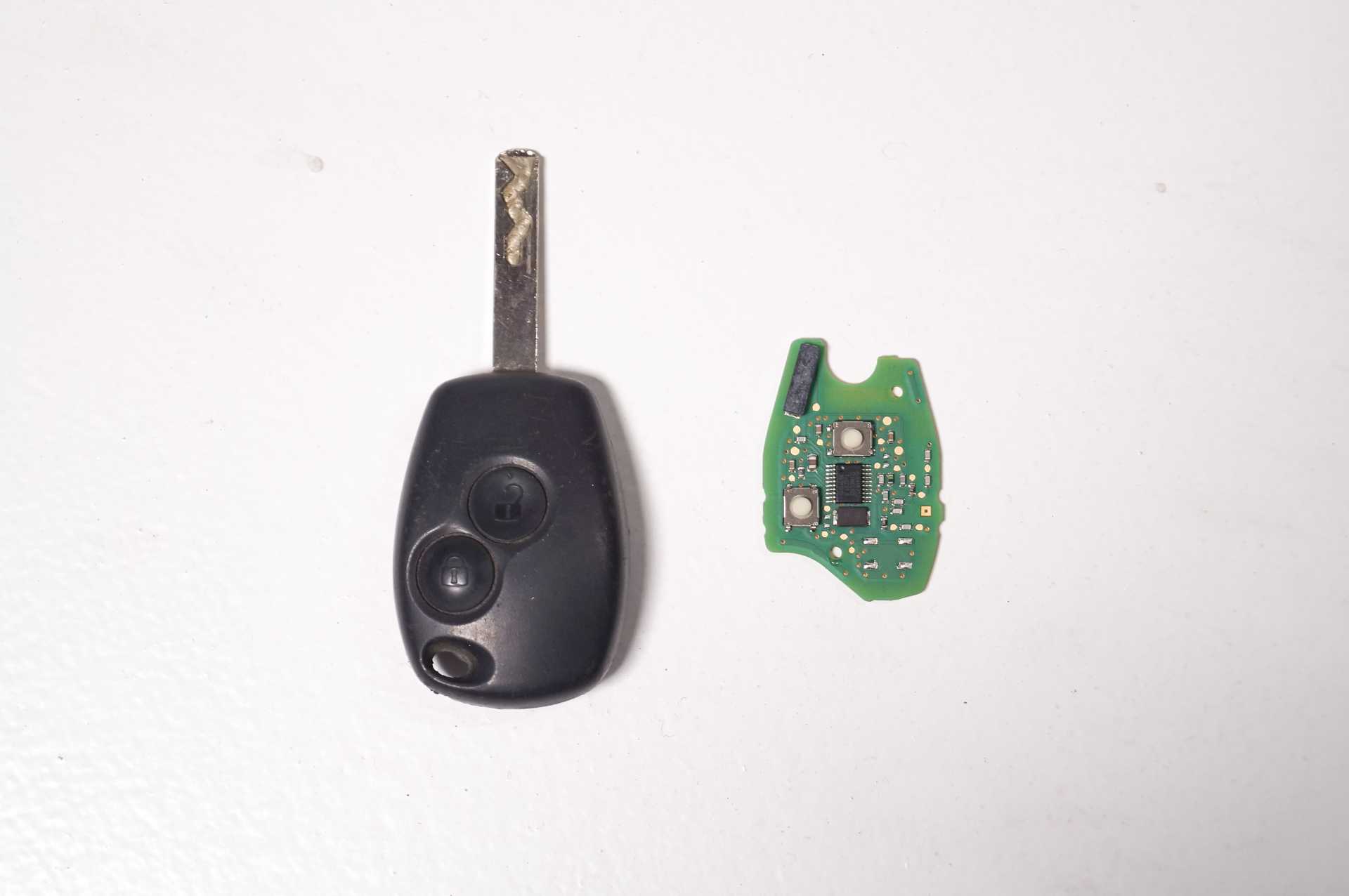 Комплект ЕБУ BiTturbo Renault Trafic (Opel Vivaro, Nissan NV300) 2014 -, 237103984R Б/В