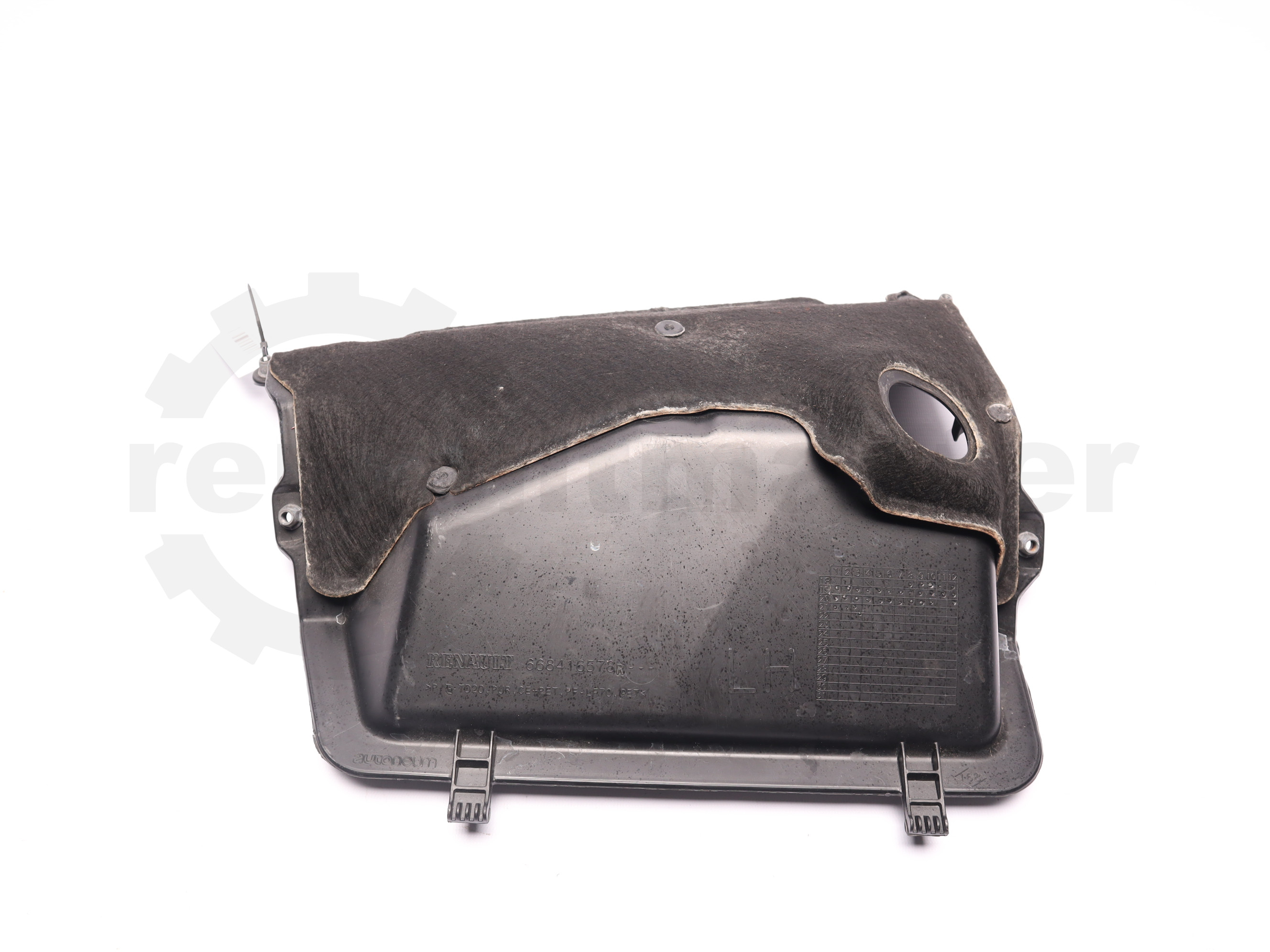 Піддон дренажа капота лівий Renault Trafic (Opel Vivaro, Nissan NV300) 2020 - 668416578R Б/В