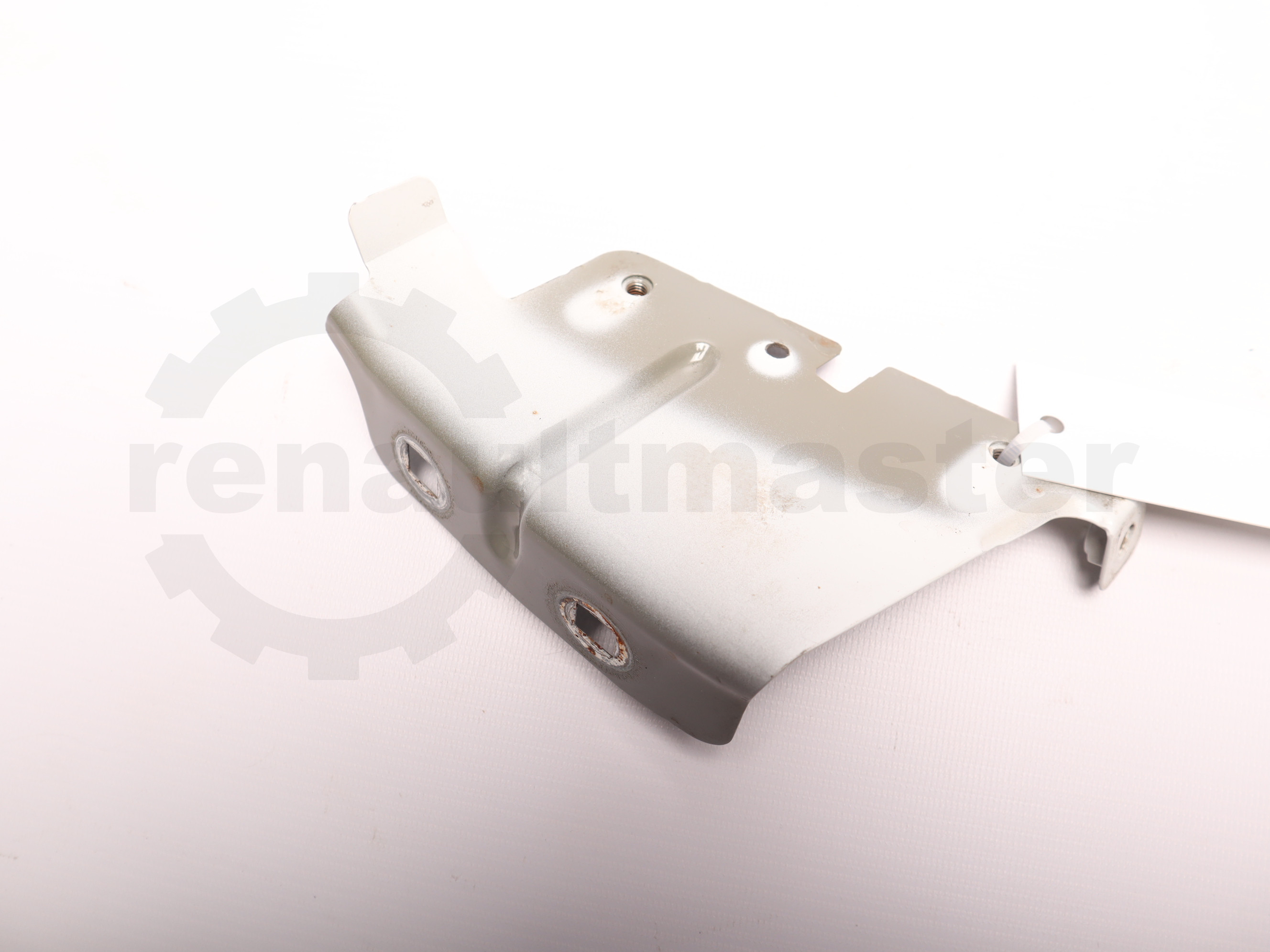 Кронштейн кріплення лівого крила Renault Master (Opel Movano, Nissan NV400) 2010 -, 641030003R Б/В