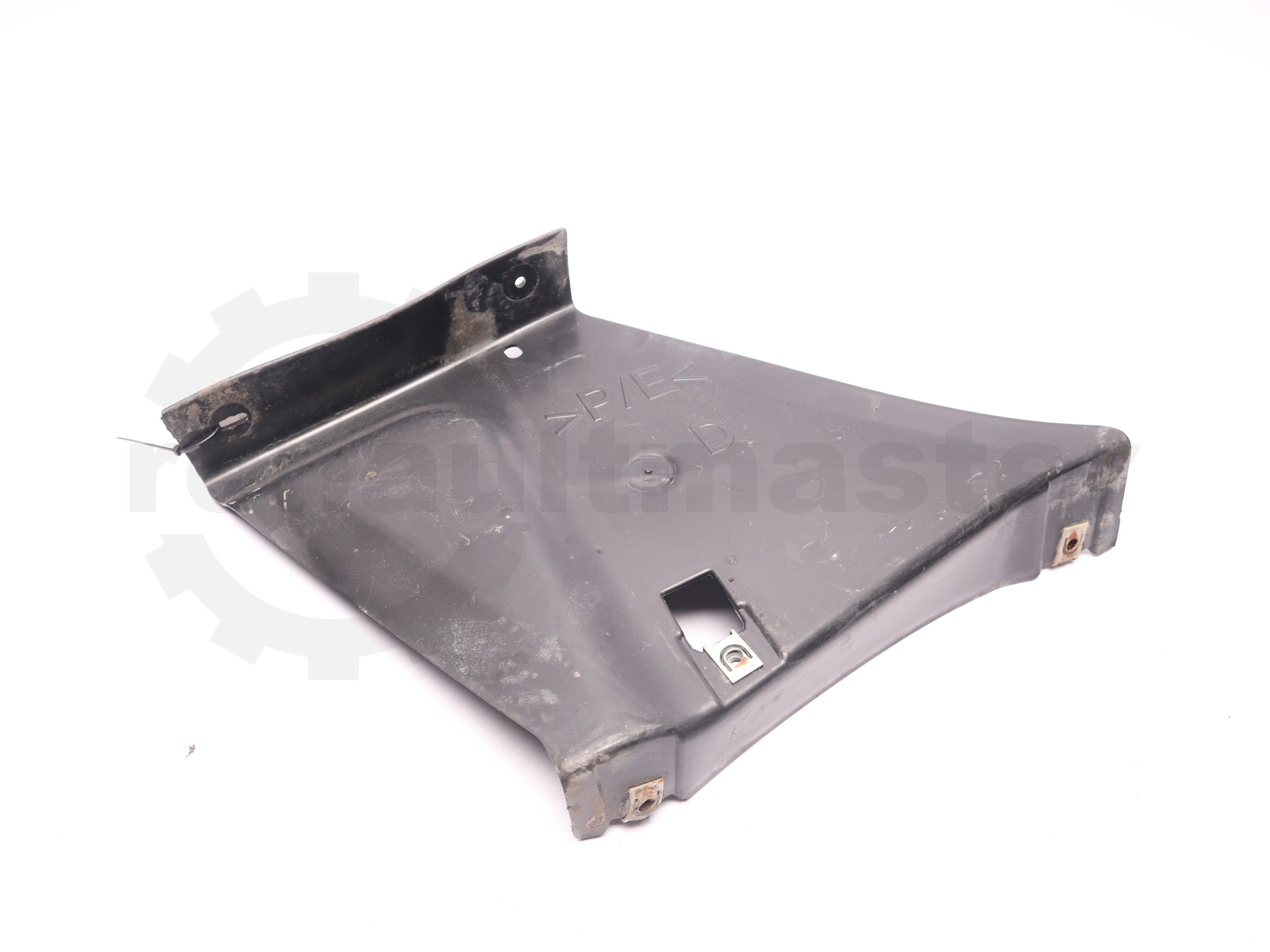 Захист двигуна правий Renault Trafic (Opel Vivaro, Nissan NV300) 2014 -, 508425888R Б/В