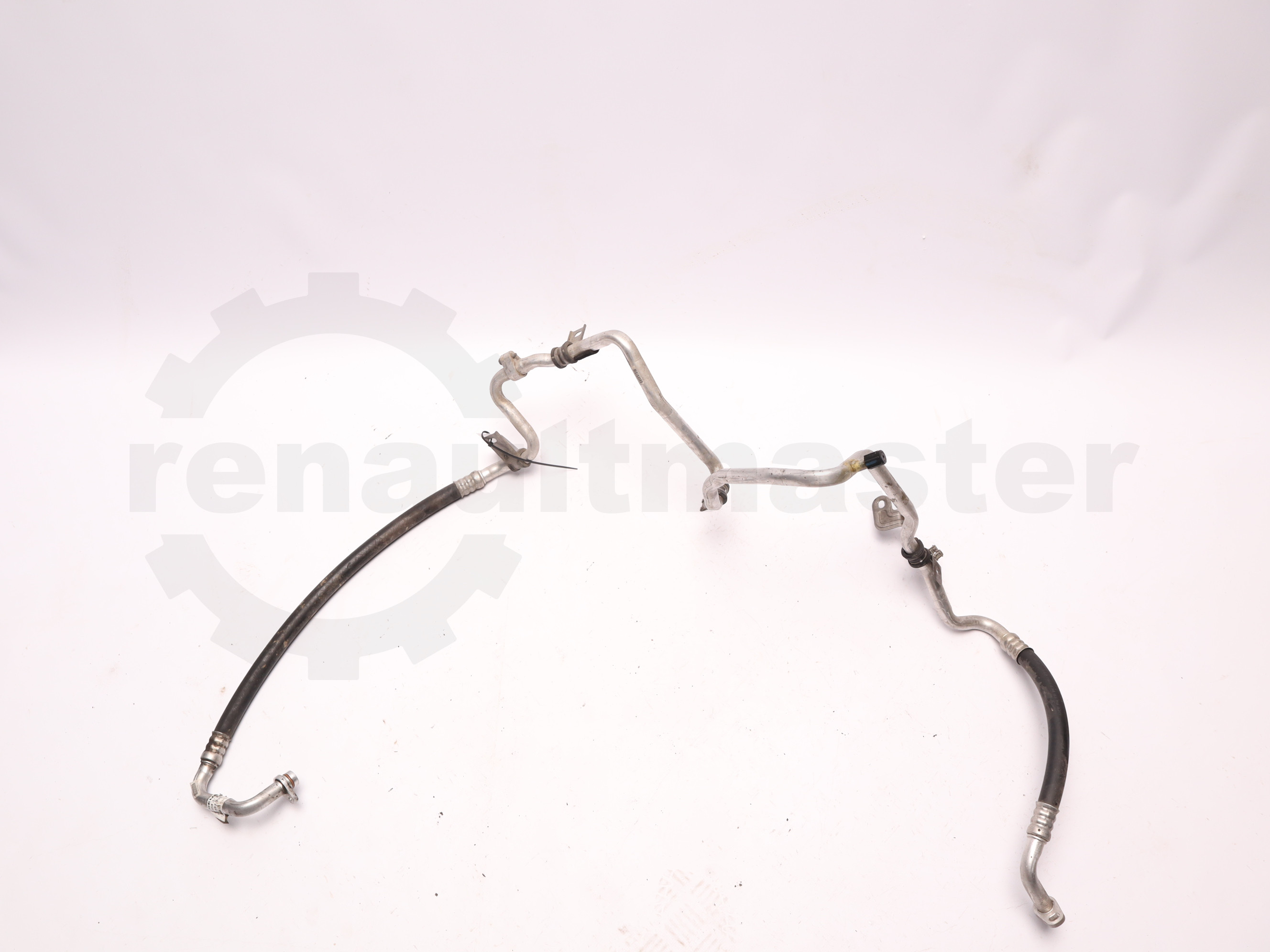 Трубка кондиціонера від компресора до пічки (до пічки) Renault Trafic (Opel Vivaro, Nissan NV300) 2014 -, 924807649R Б/В