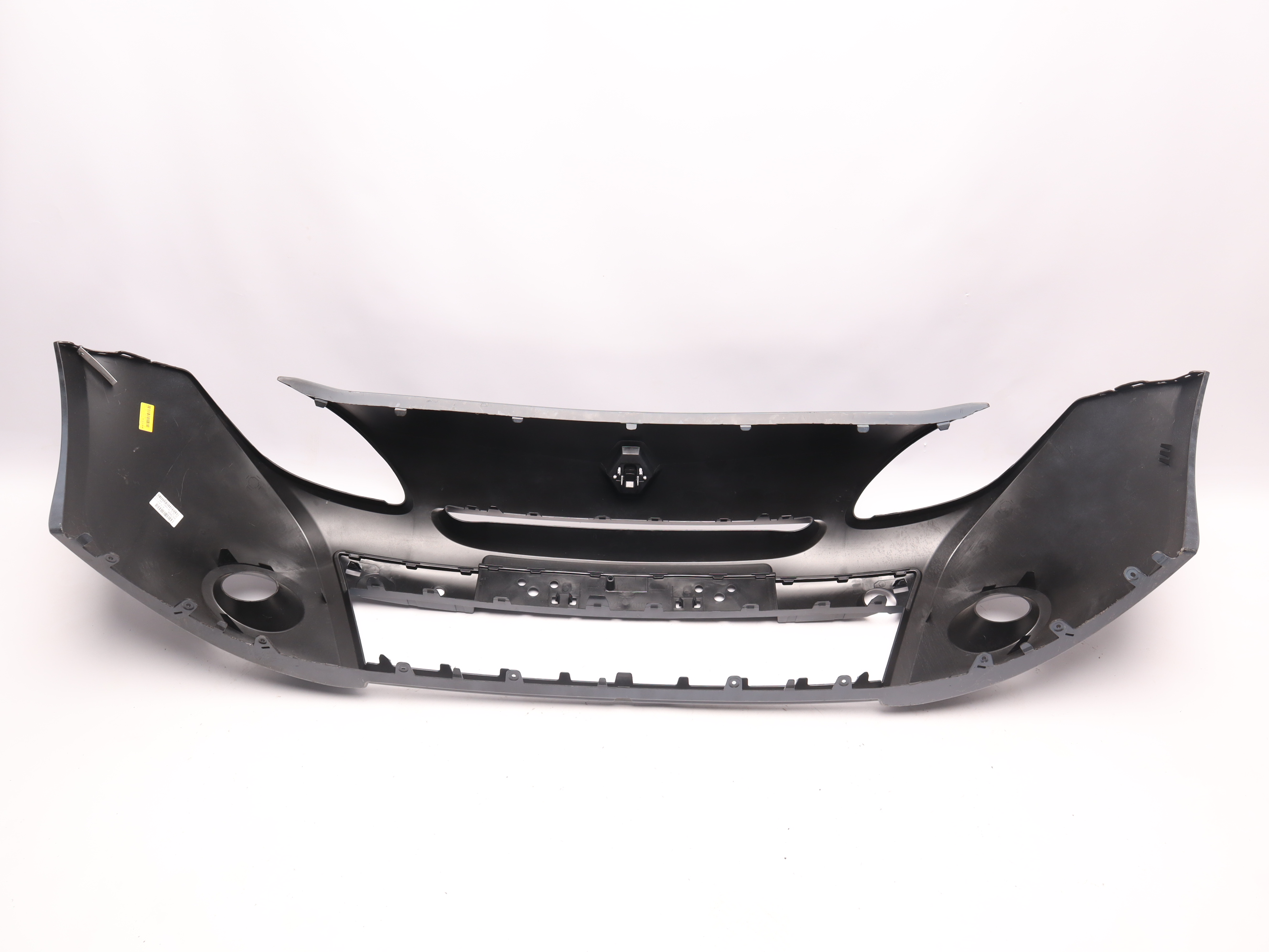 Бампер передній Renault Clio III  - 8200799935