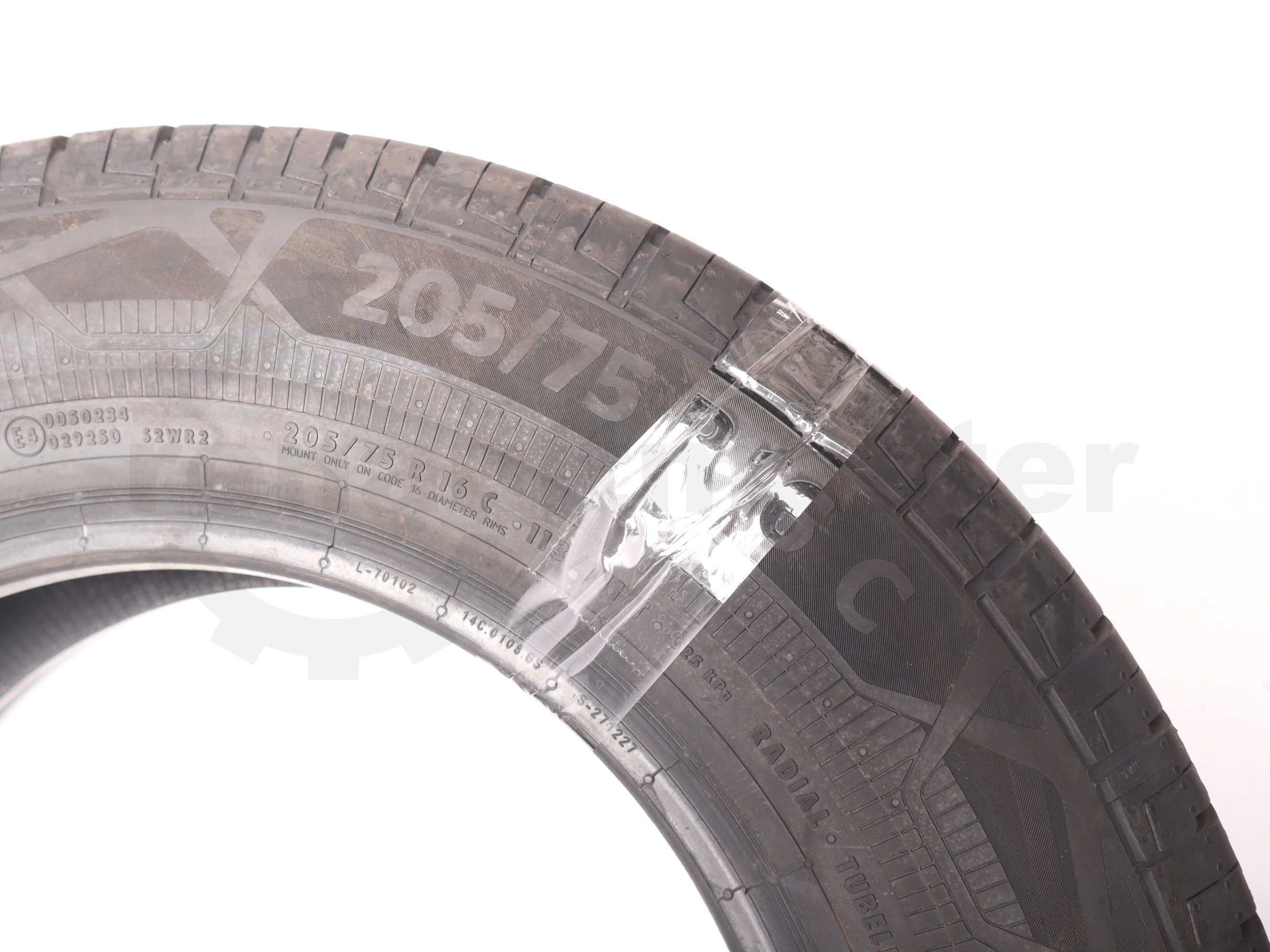 Авто гума Continental Van Contact Eko - 205/75 R16C 