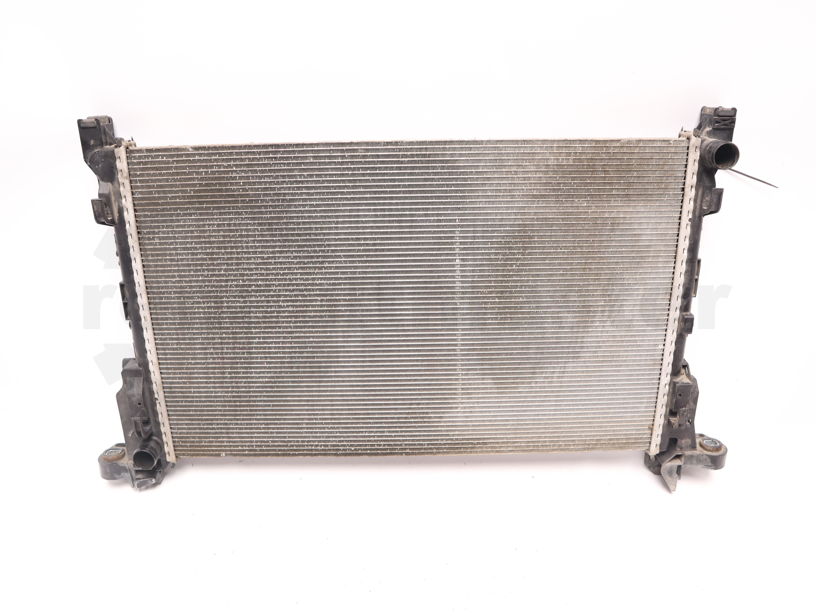 Радіатор водяний  Renault Trafic (Opel Vivaro, Nissan NV300) 2014 -, 214104966R Б/В