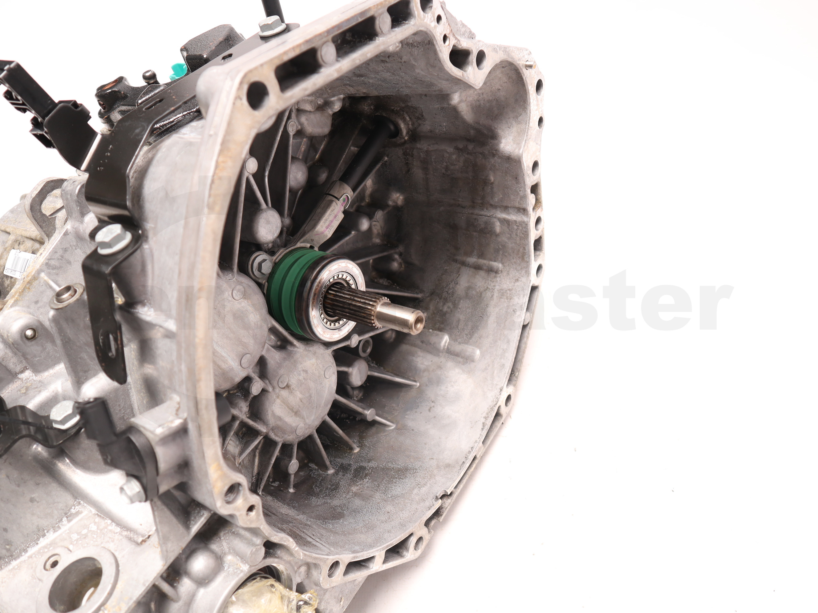 Коробка перемикання передач (КПП) Renault Trafic (Opel Vivaro, Nissan NV300) 2014 -, 320108718R Б/В