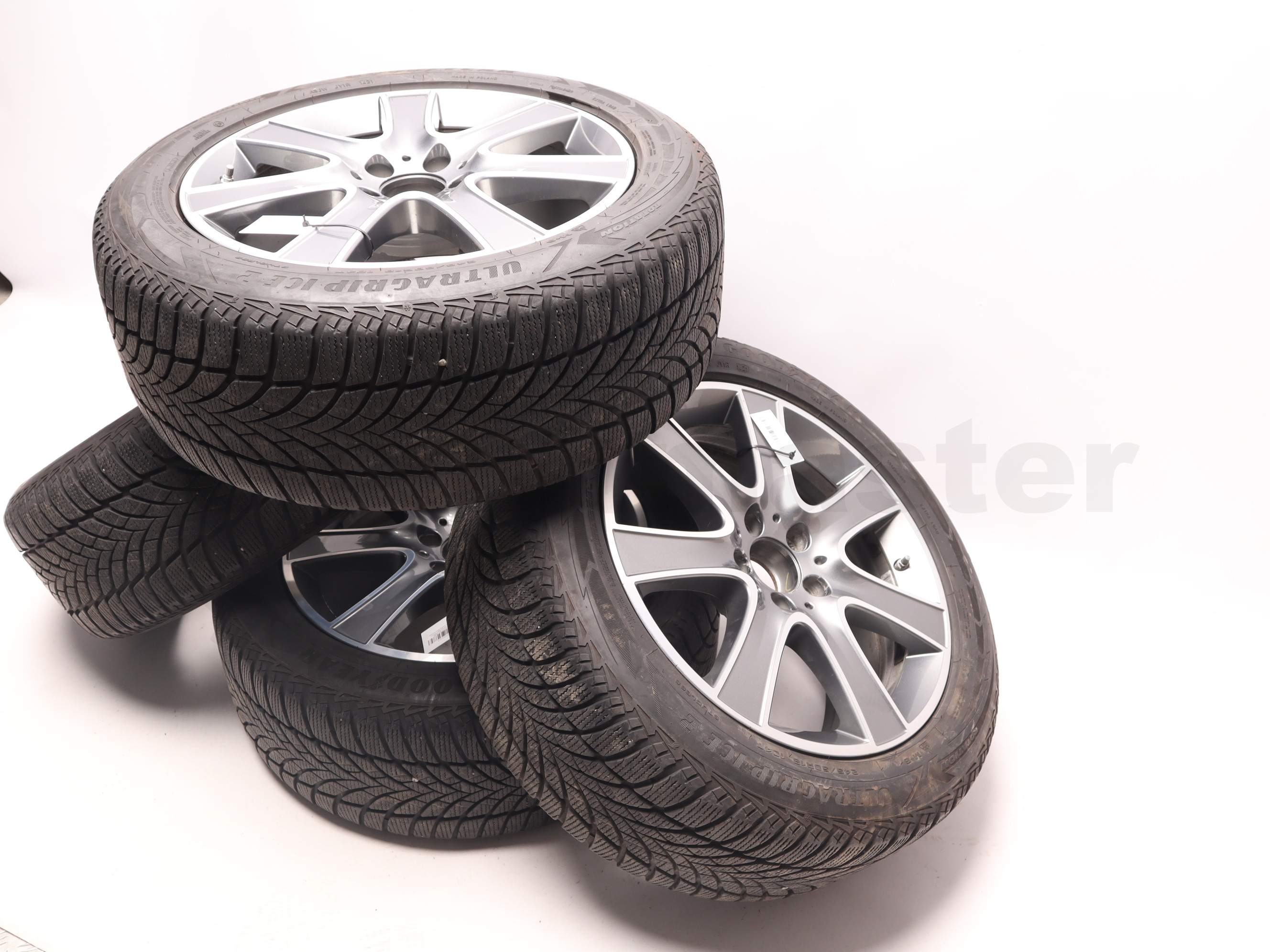 Комплект дисків колісних легкосплавних з резиною 245/50 R18 Mercedes-Benz  -, A2224011002, 8Jx18 H2 ET41 Б/В