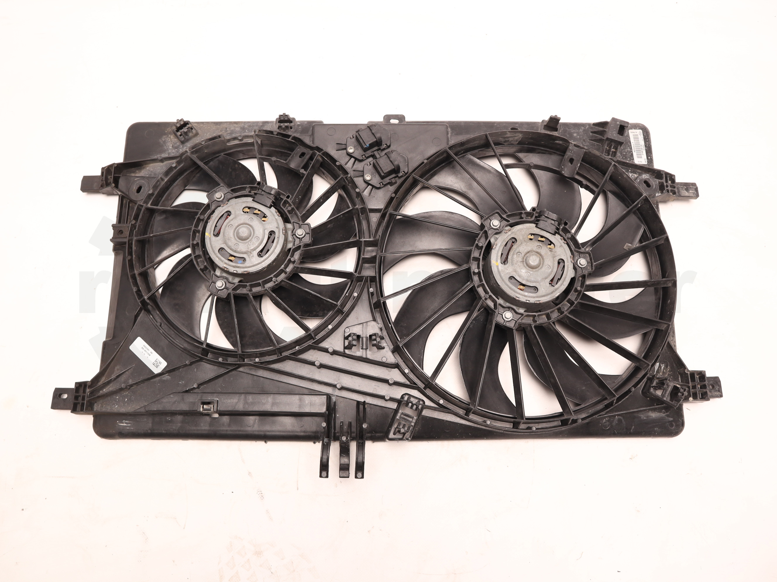 Дифузор з вентиляторами (передній привід) Renault Master (Opel Movano, Nissan NV400) 2020 -, 214814881R Б/В