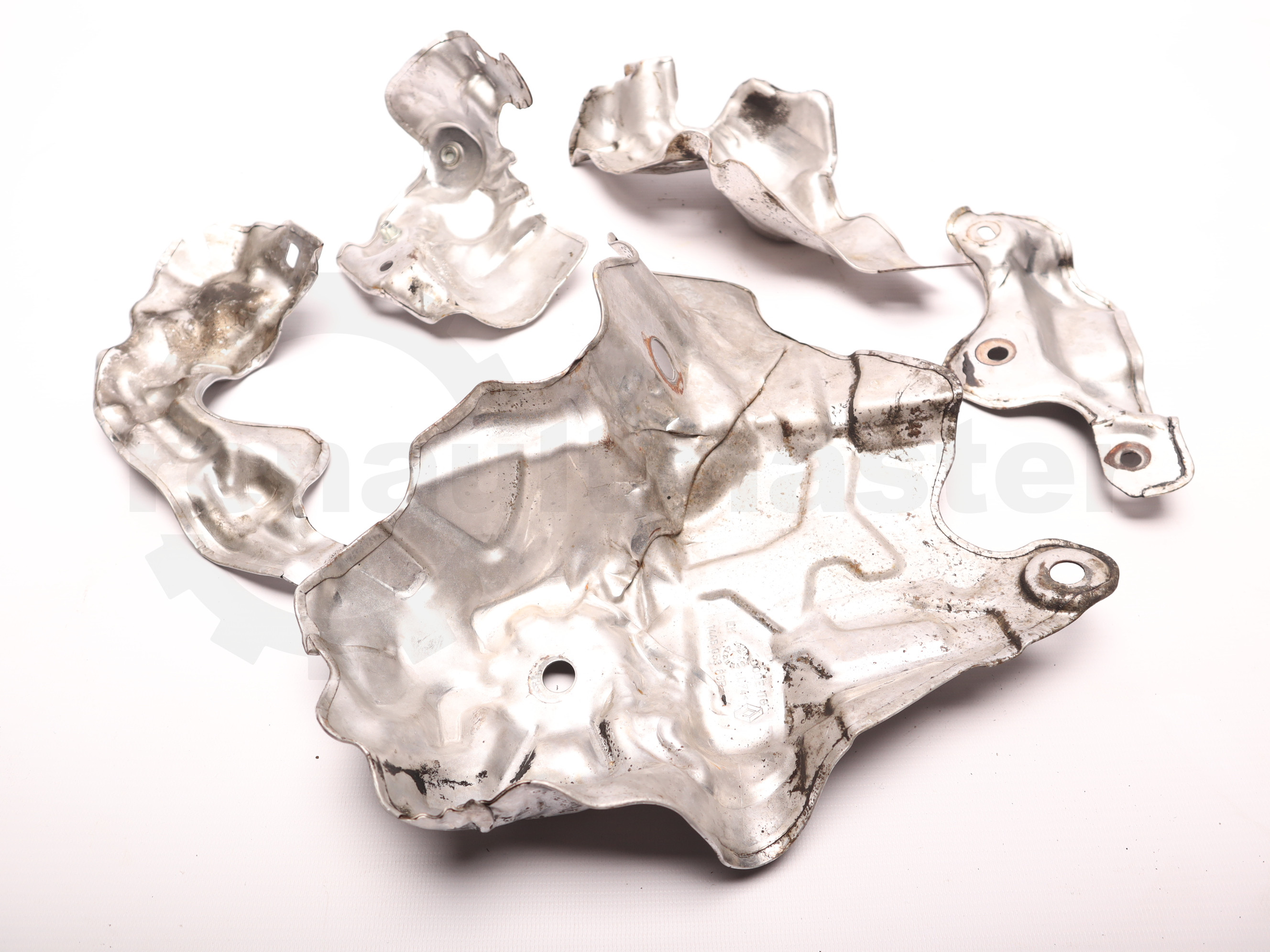 Термозахист турбокомпресора (к-кт) 140136542R,140137733R,140130121R,147180809R Renault Master 2014, - 144505386R Б/В