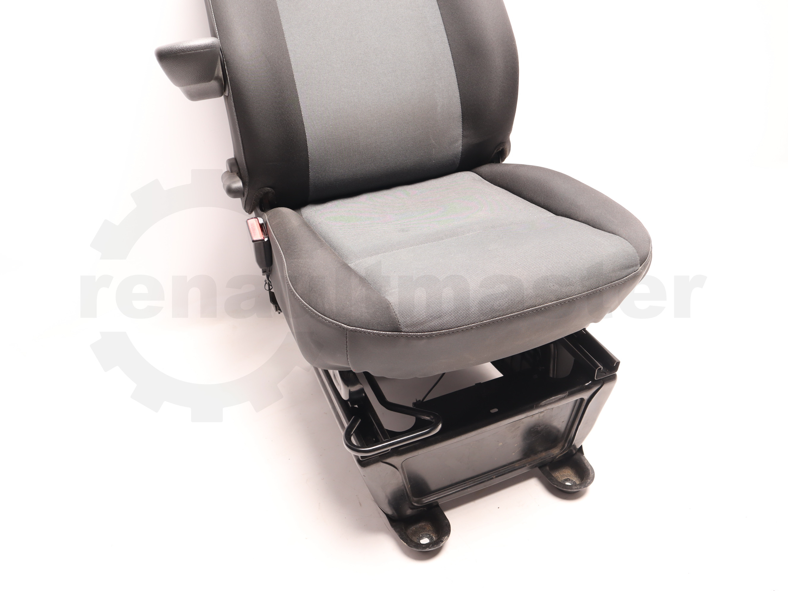 Сидіння водійське Renault Master 2014, - 861017008R Б/В