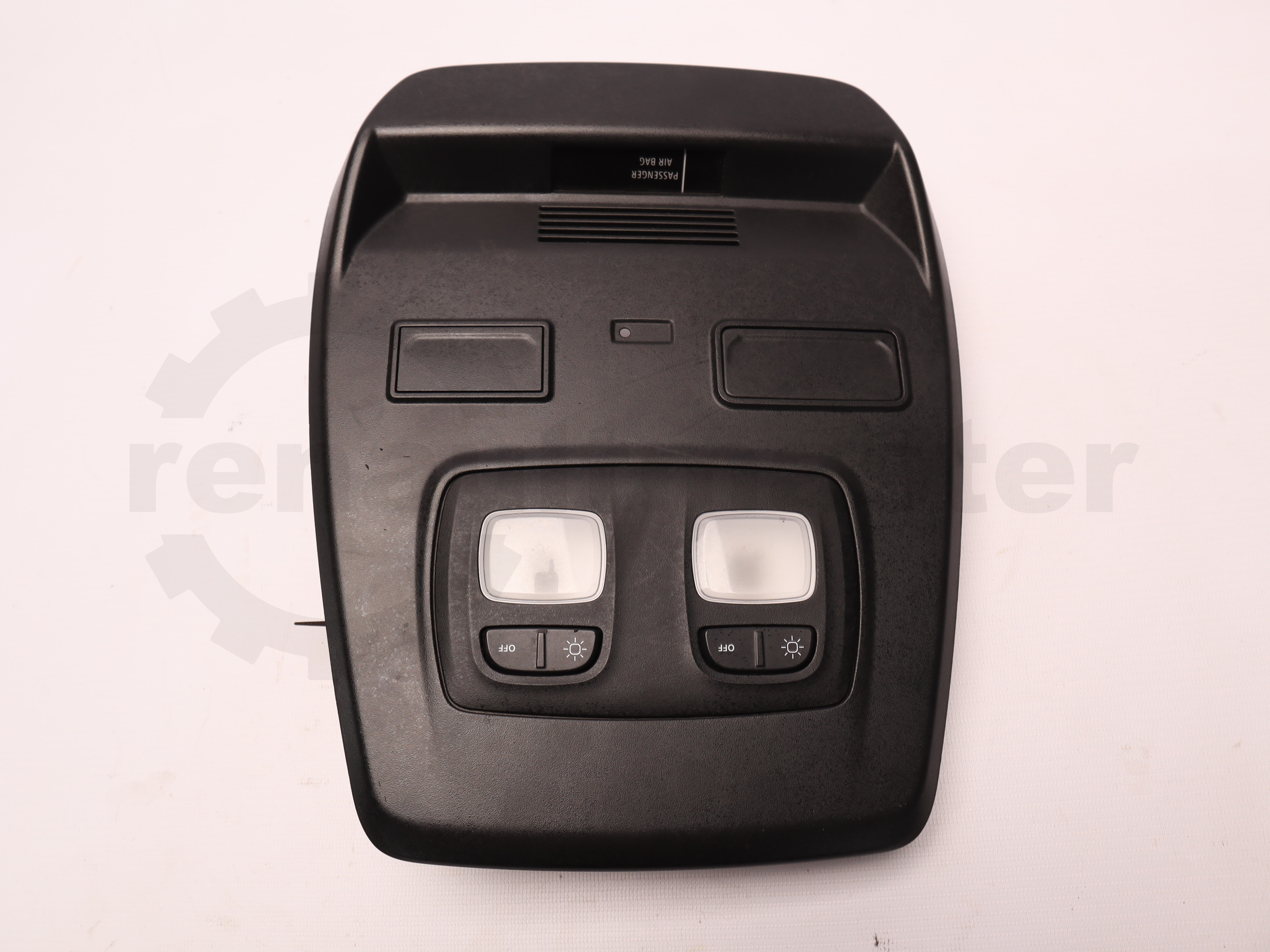 Ліхтар підсвітки в кабіну Renault Trafic (Fiat Talento, Nissan NV300) 2.0dCi 2022, - 739486835R Б/В
