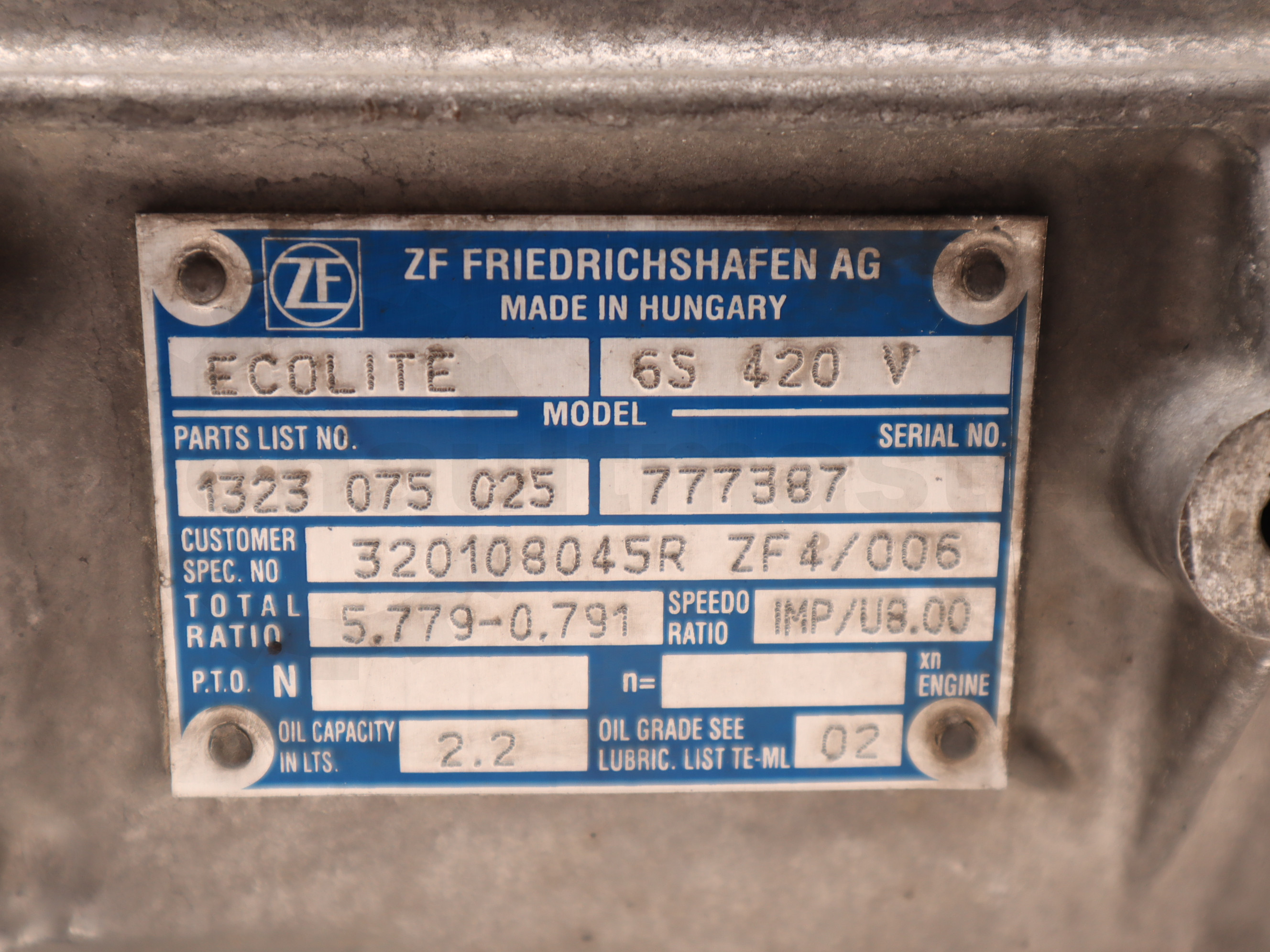 Коробка перемикання передач (задній привід) Renault Master (Opel Movano, Nissan NV400) 2010 -, 320108048R Б/В