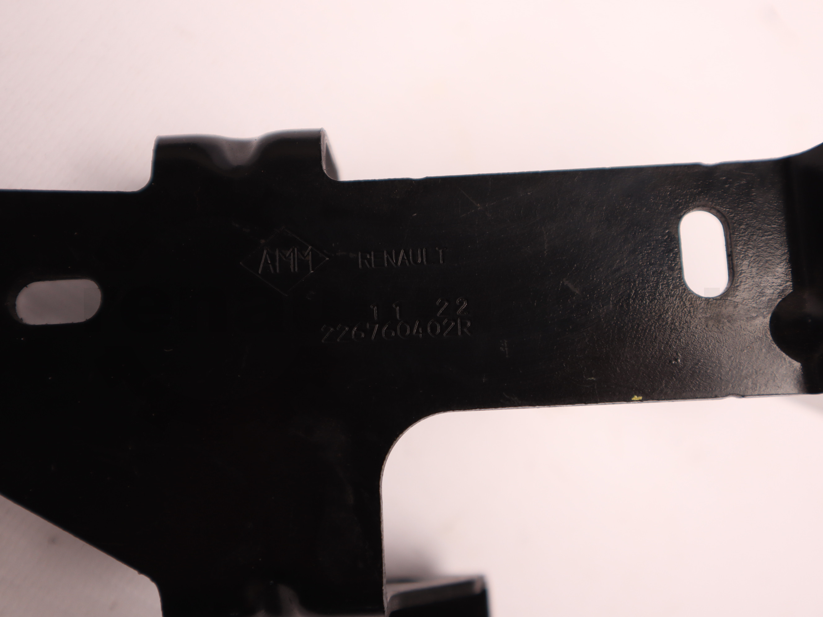 Кронштейн Renault Trafic (Fiat Talento, Nissan NV300) 2.0dCi 2022, - 226760402R Б/В