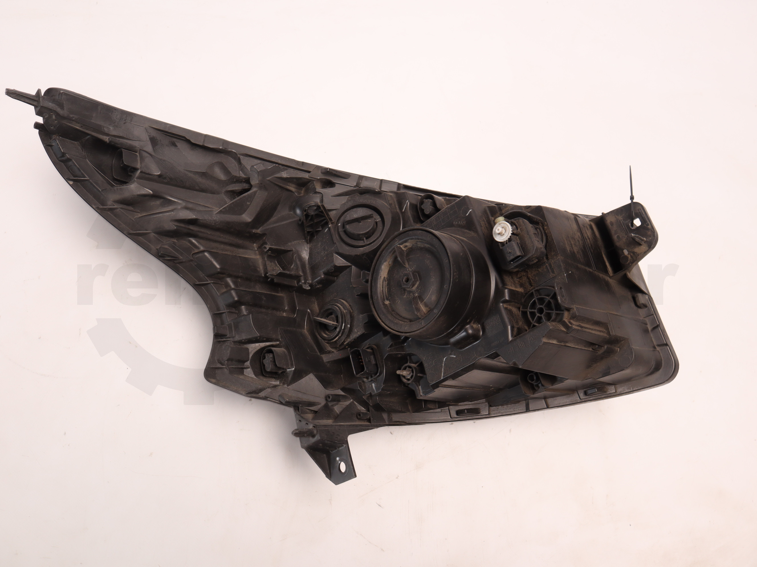 Фара передня ліва Opel Vivaro 2014->, - 260606315R Б/В