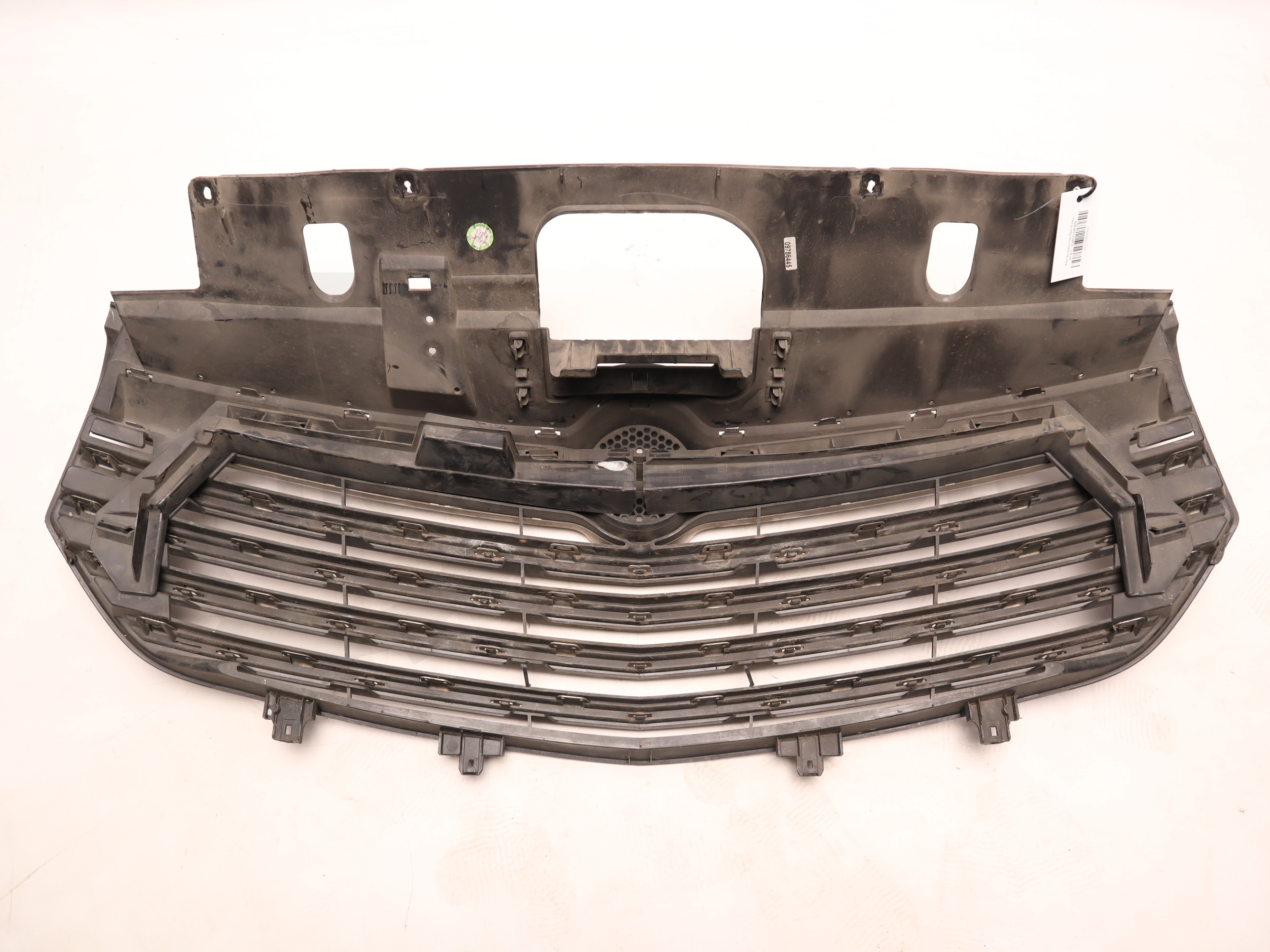 Решітка радіатора Opel Vivaro 2014->, - 214B25126R Б/В