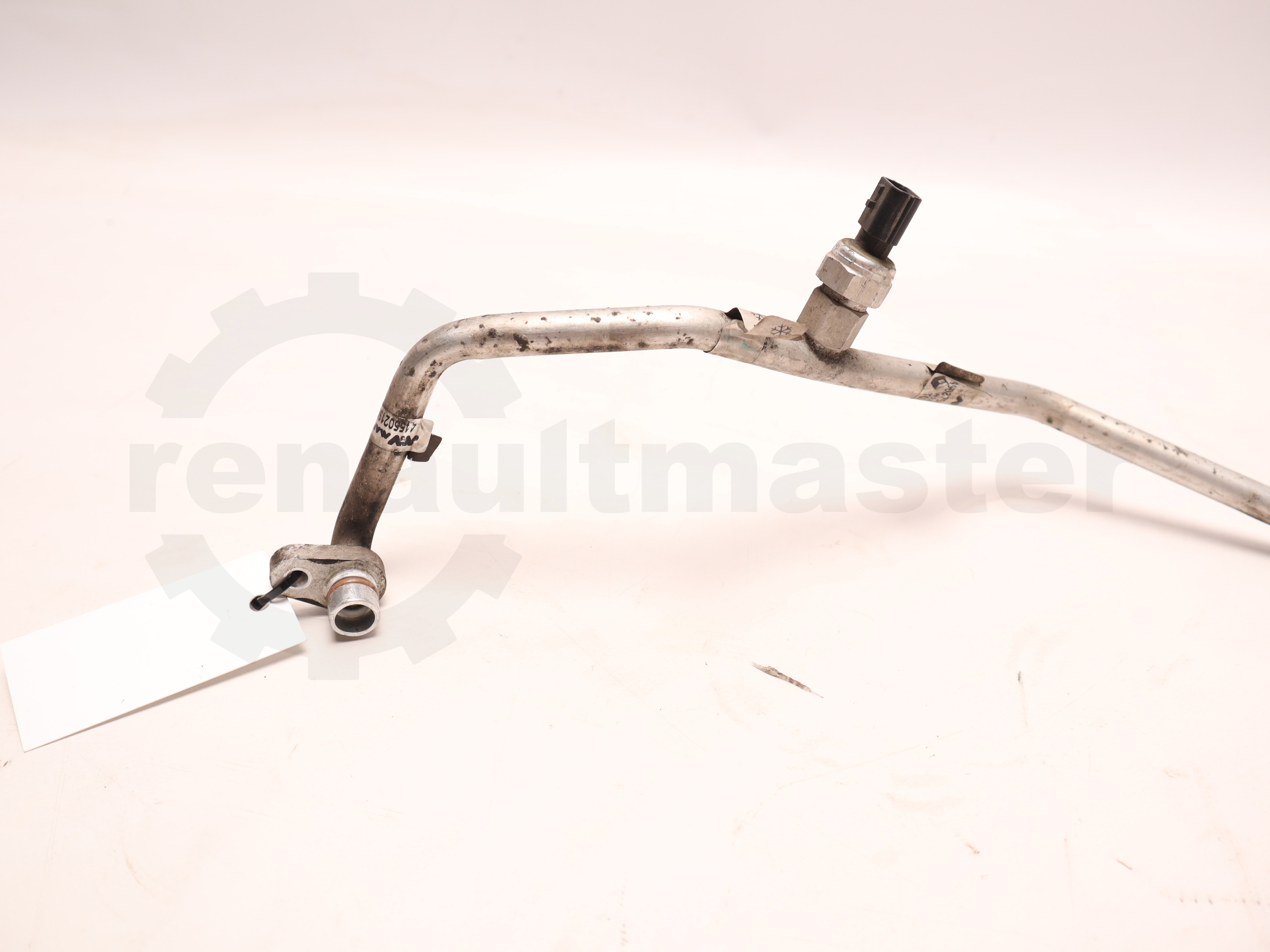 Трубка кондиціонера від компресора до радіатора (задній привід) Renault Master (Opel Movano, Nissan NV400) 2010 -, 924908794R Б/В