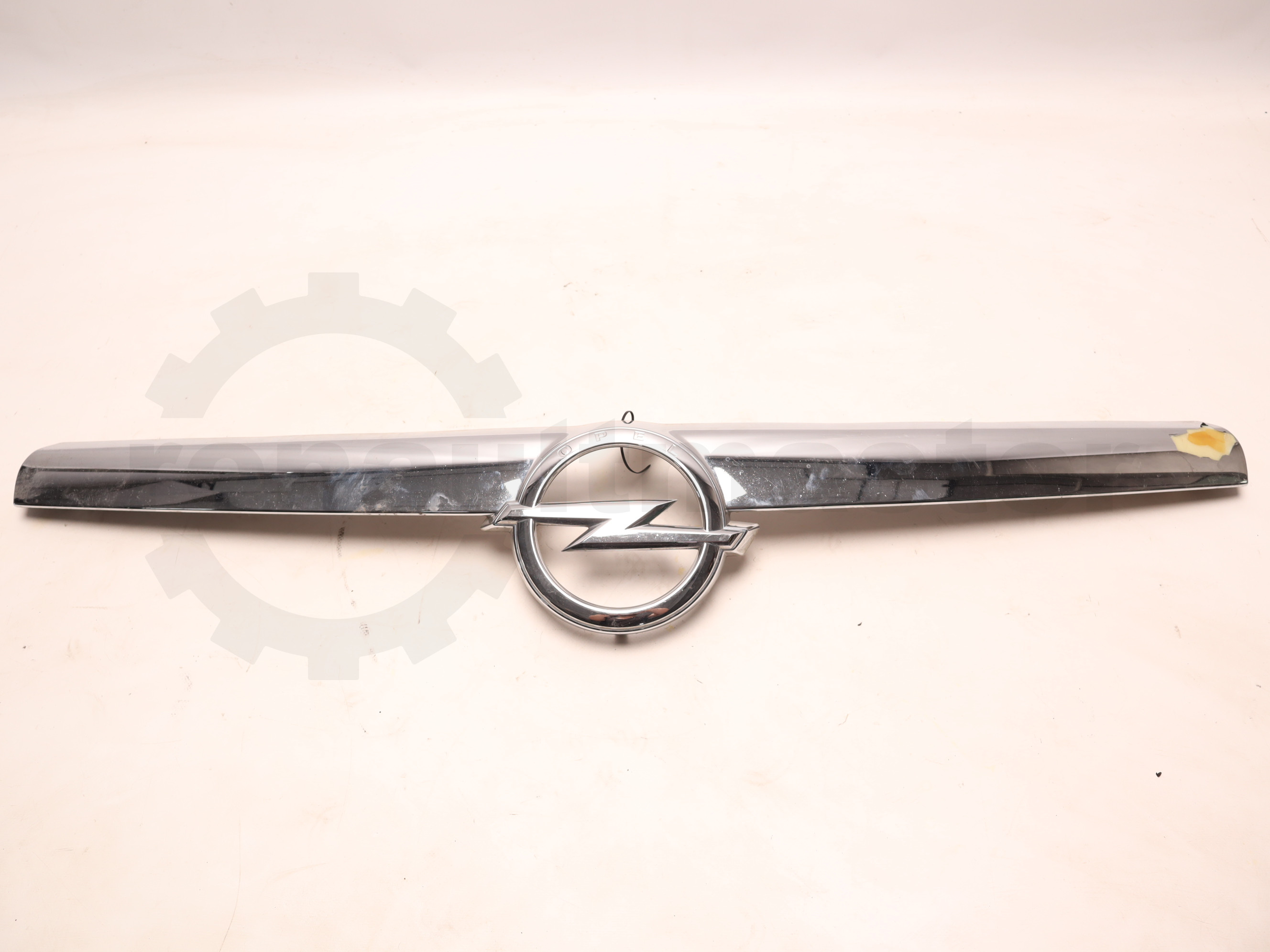 Накладка на решітку радіатора Opel Movano 2010-2019, - 0001037987 Б/В