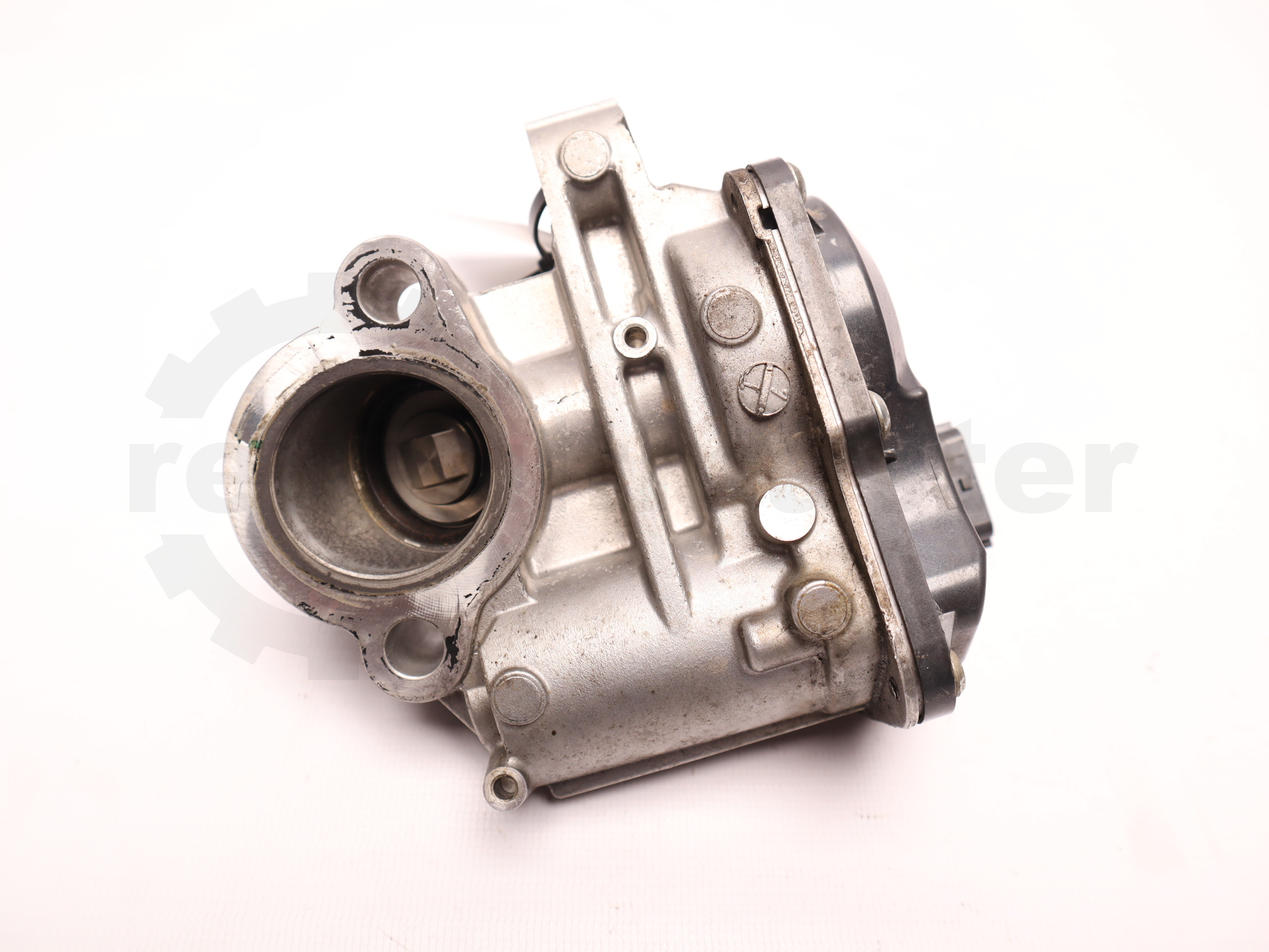 Клапан EGR Renault Trafic (Opel Vivaro, Nissan NV300) 2014 -, 147100789R Б/В