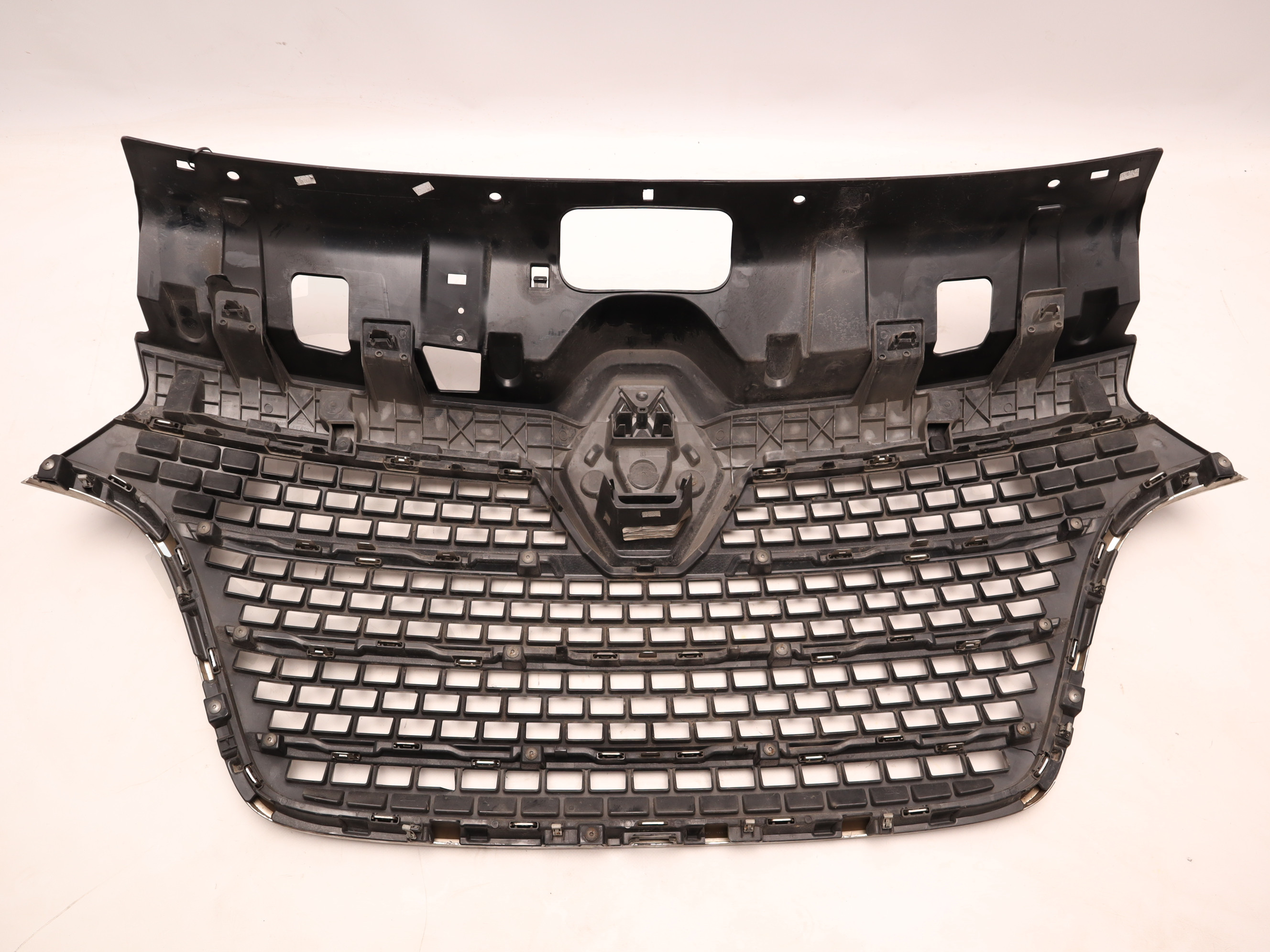 Решітка радіатора Renault Master 2020 -, 623106263R Full Chrom Б/В