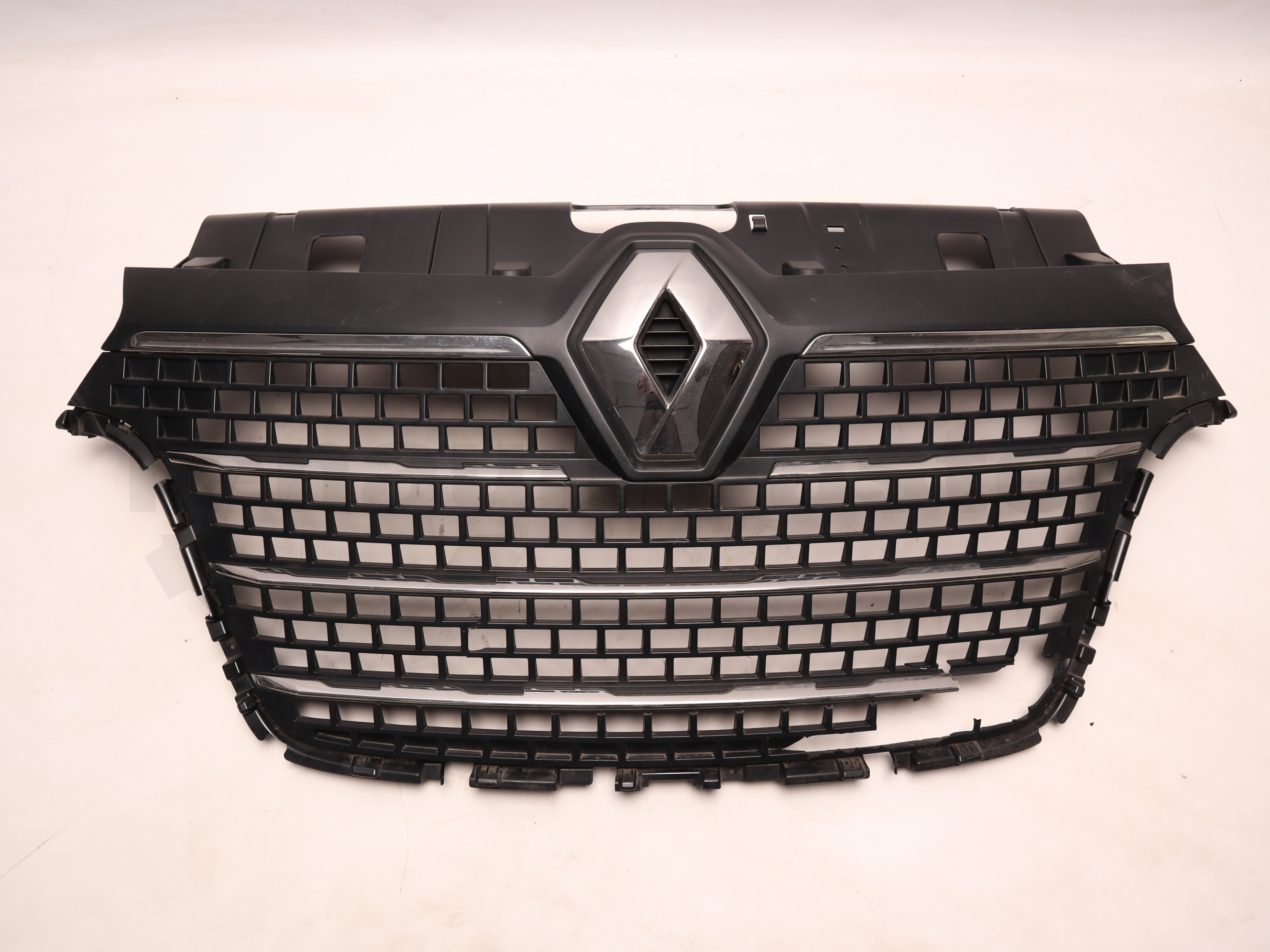 Решітка радіатора Renault Master 2020 -, 623106263R Full Chrom Б/В
