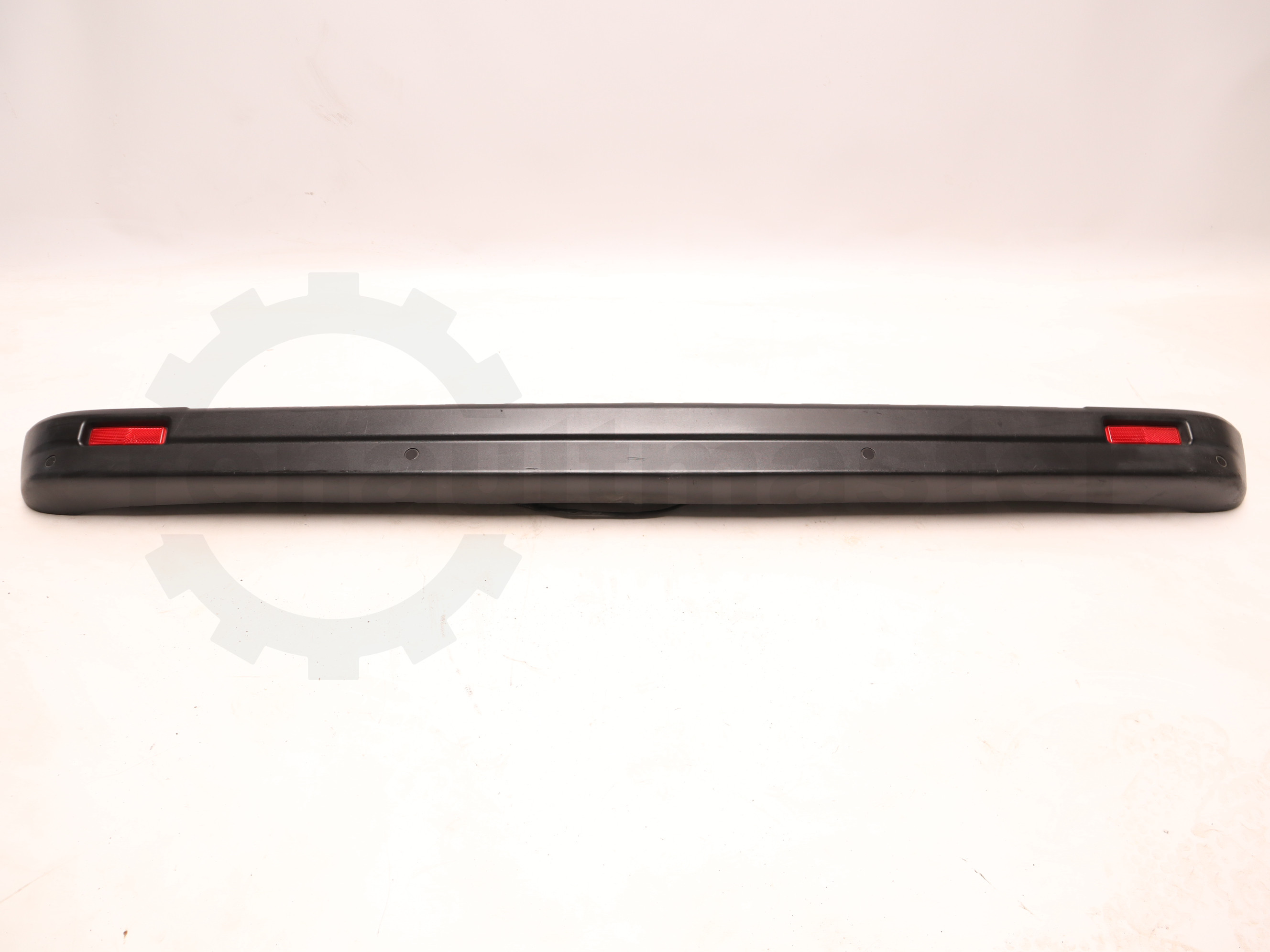 Бампер задній з парктроніками Renault Trafic (Opel Vivaro, Nissan NV300) 2014 -, 850221446R Б/В