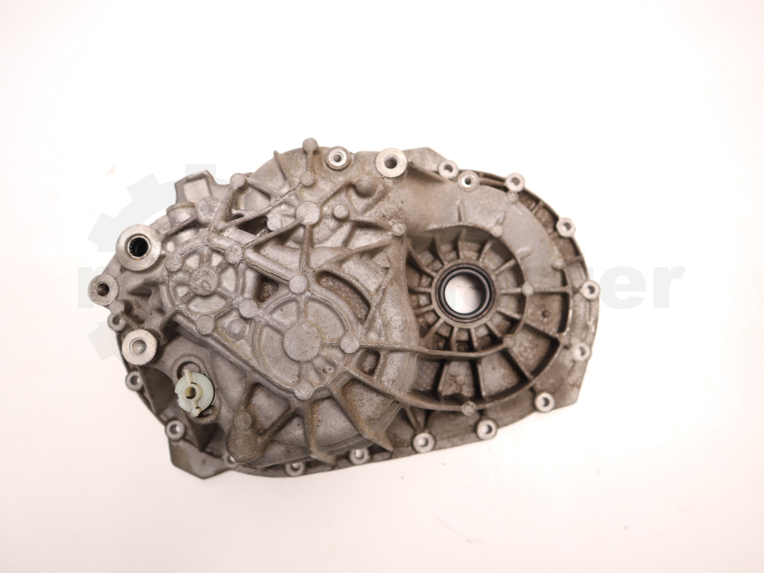 Задній корпус, картер КПП BiTurbo Renault Master (Opel Movano, Nissan NV400) 2014->, - 8200460562 Б/В