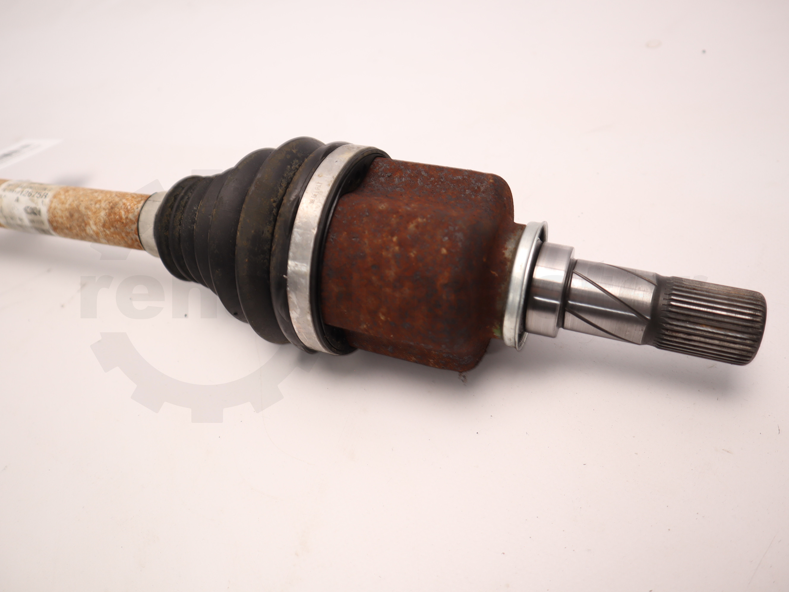 Напіввісь ліва Renault Master (Opel Movano, Nissan NV400) 2010 -, 391012675R Б/В