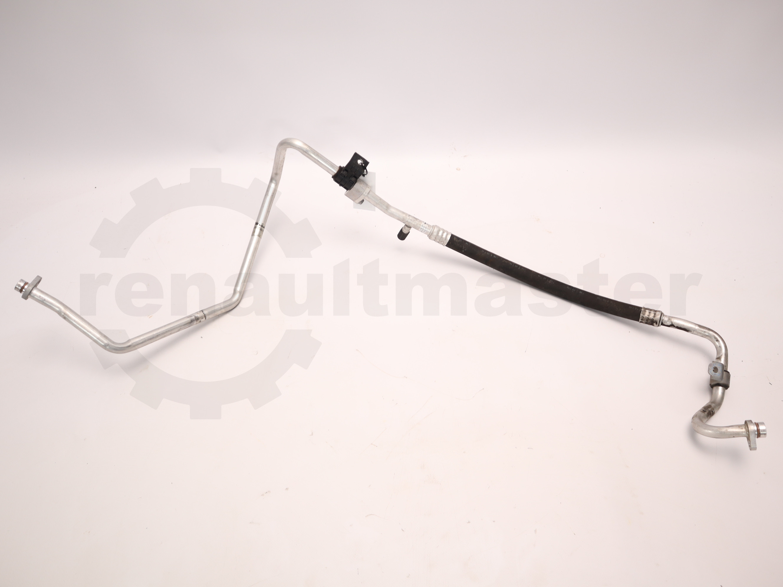 Трубка кондиціонера від компресора до пічки (до пічки) Renault Master (Opel Movano, Nissan NV400) 2014 -, 924800018R 924543191R Б/В