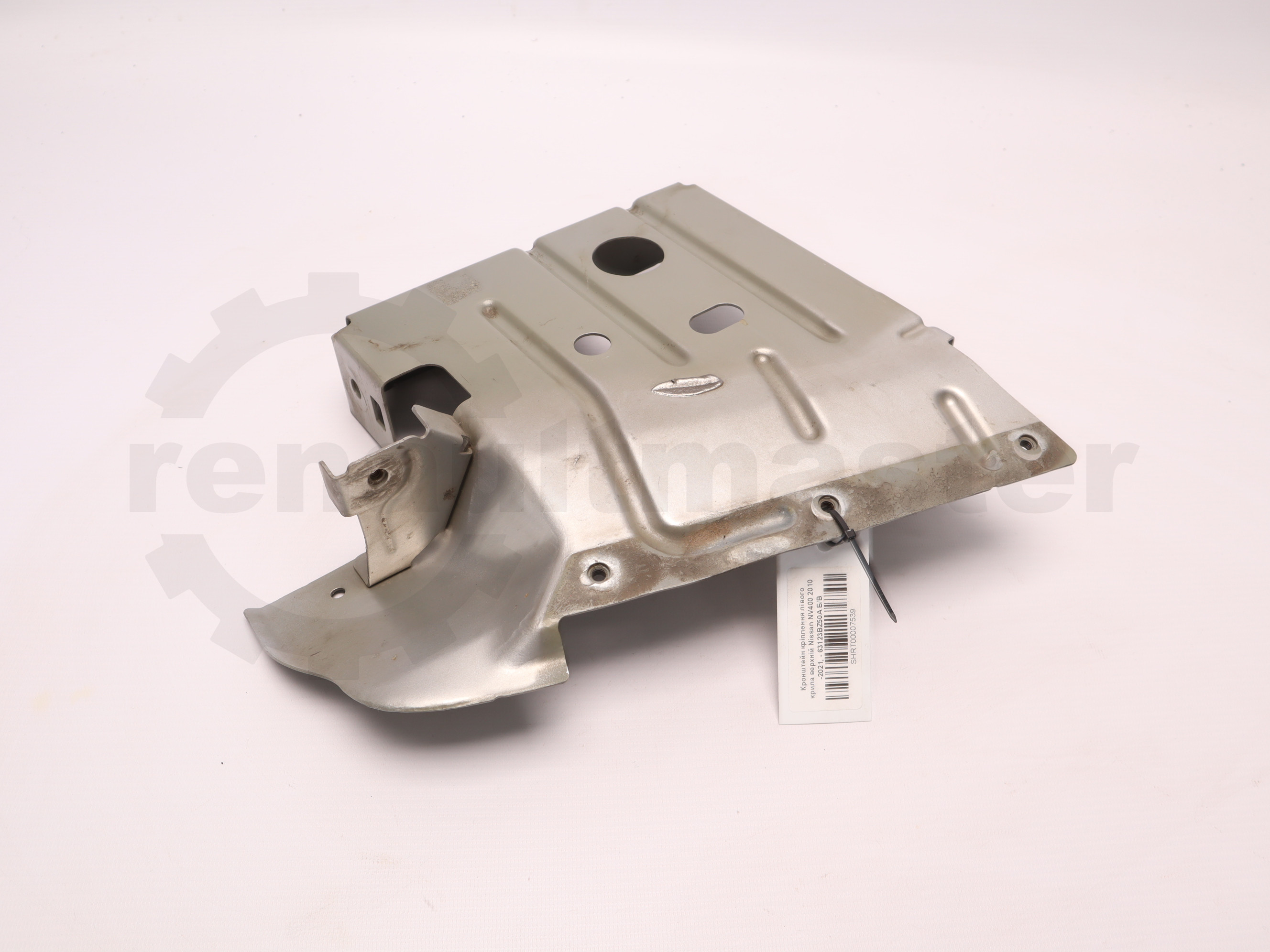 Кронштейн кріплення лівого крила верхній Nissan NV400 2010 -2021, - 63123BZ50A Б/В