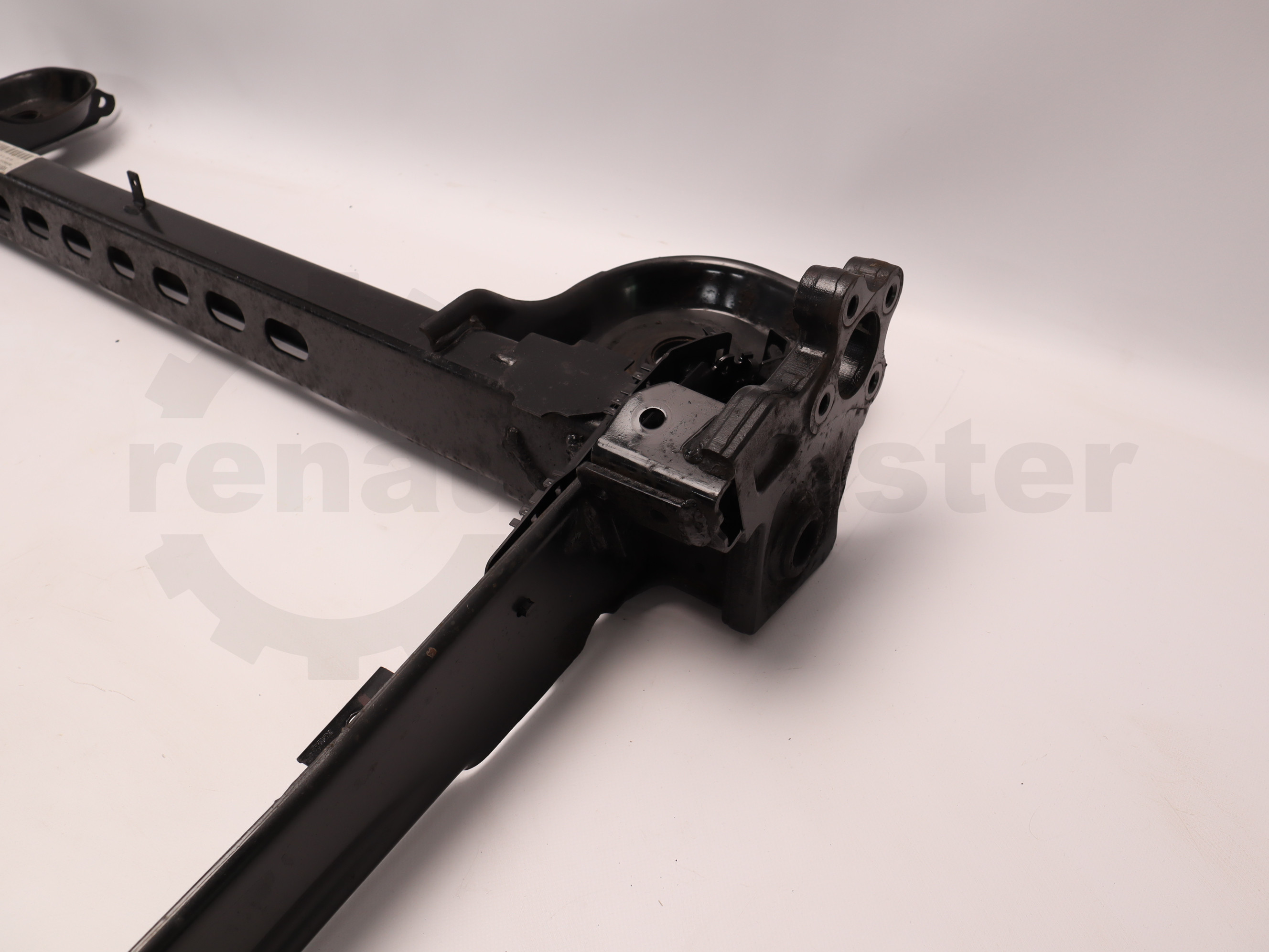 Балка задня Renault Trafic (Vivaro, Primastar) 2001-2013, - 430000287R Б/В