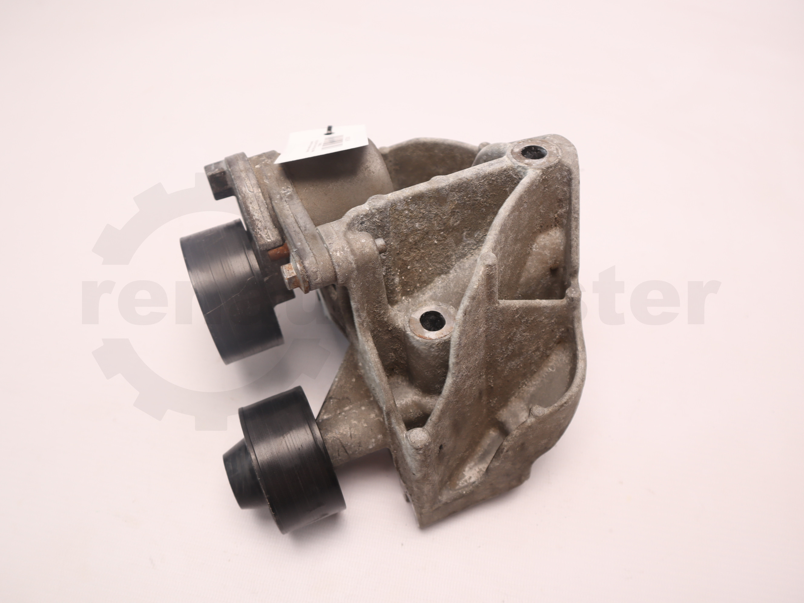 Кронштейн генератора без кондиціонера Renault Trafic (Opel Vivaro, Nissan NV300) 2014 -, 117105508R Б/В