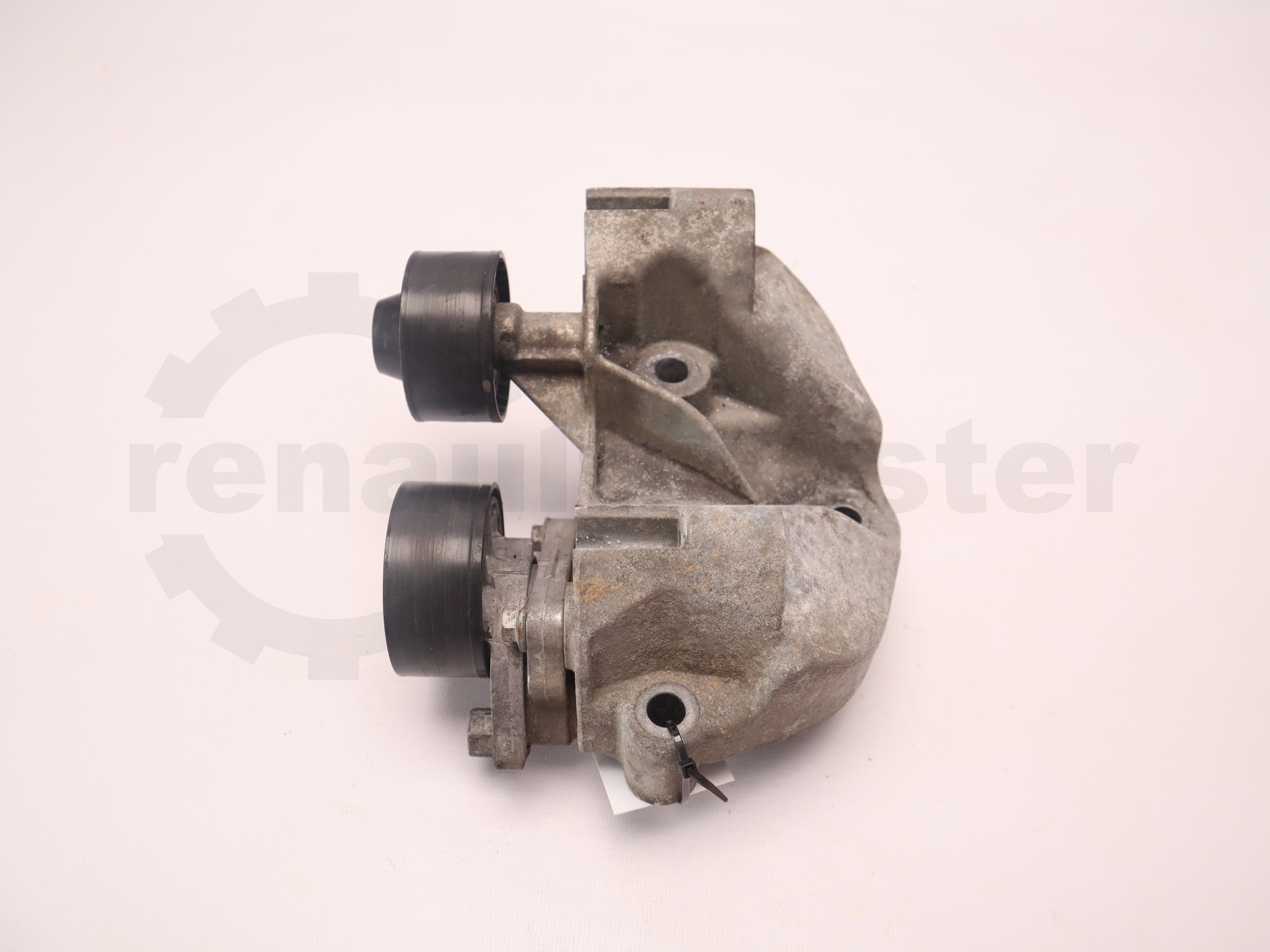 Кронштейн генератора без кондиціонера Renault Trafic (Opel Vivaro, Nissan NV300) 2014 -, 117105508R Б/В